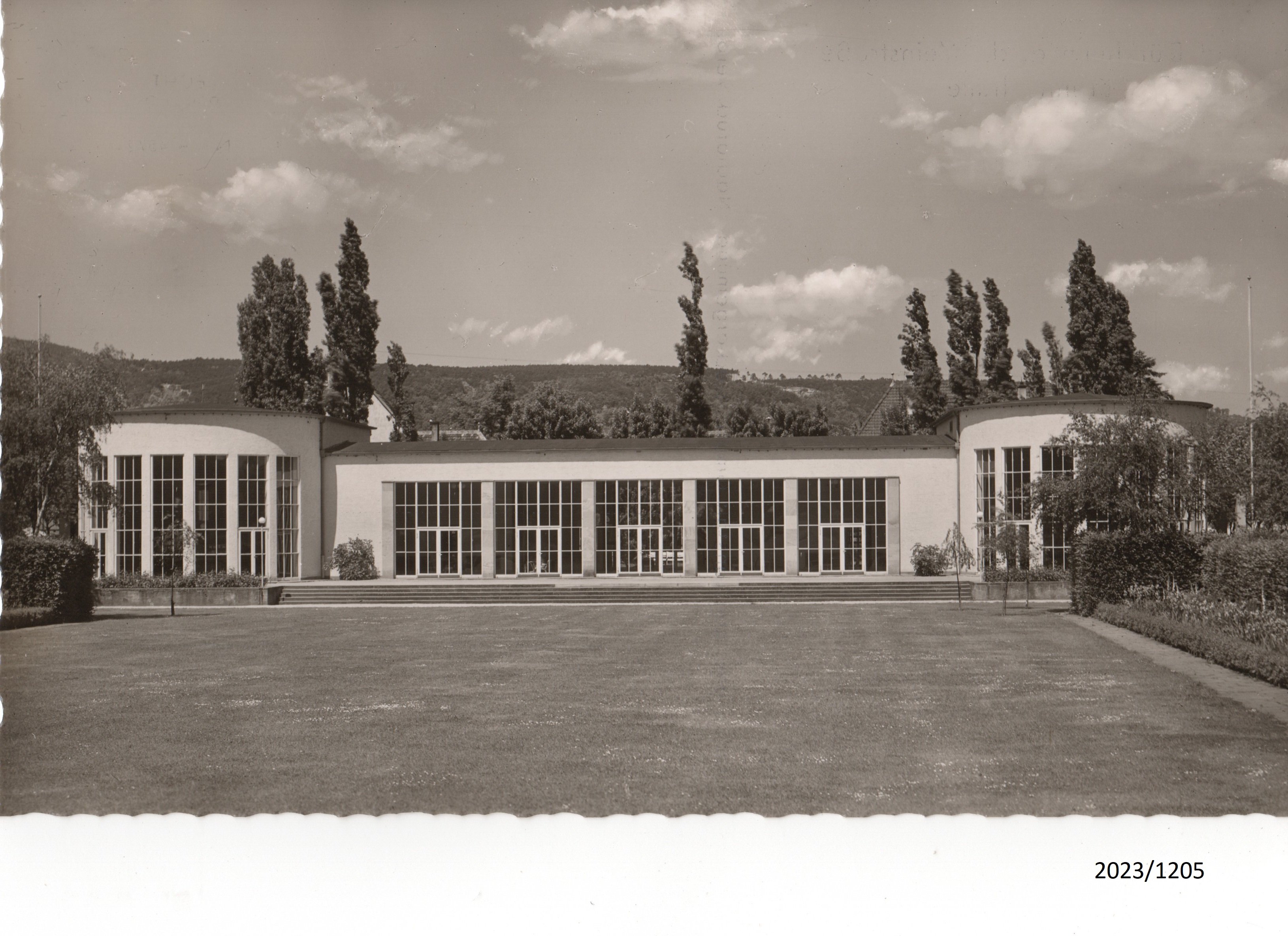 Bad Dürkheim, Brunnenhalle, 1950er Jahre (Stadtmuseum Bad Dürkheim im Kulturzentrum Haus Catoir CC BY-NC-SA)