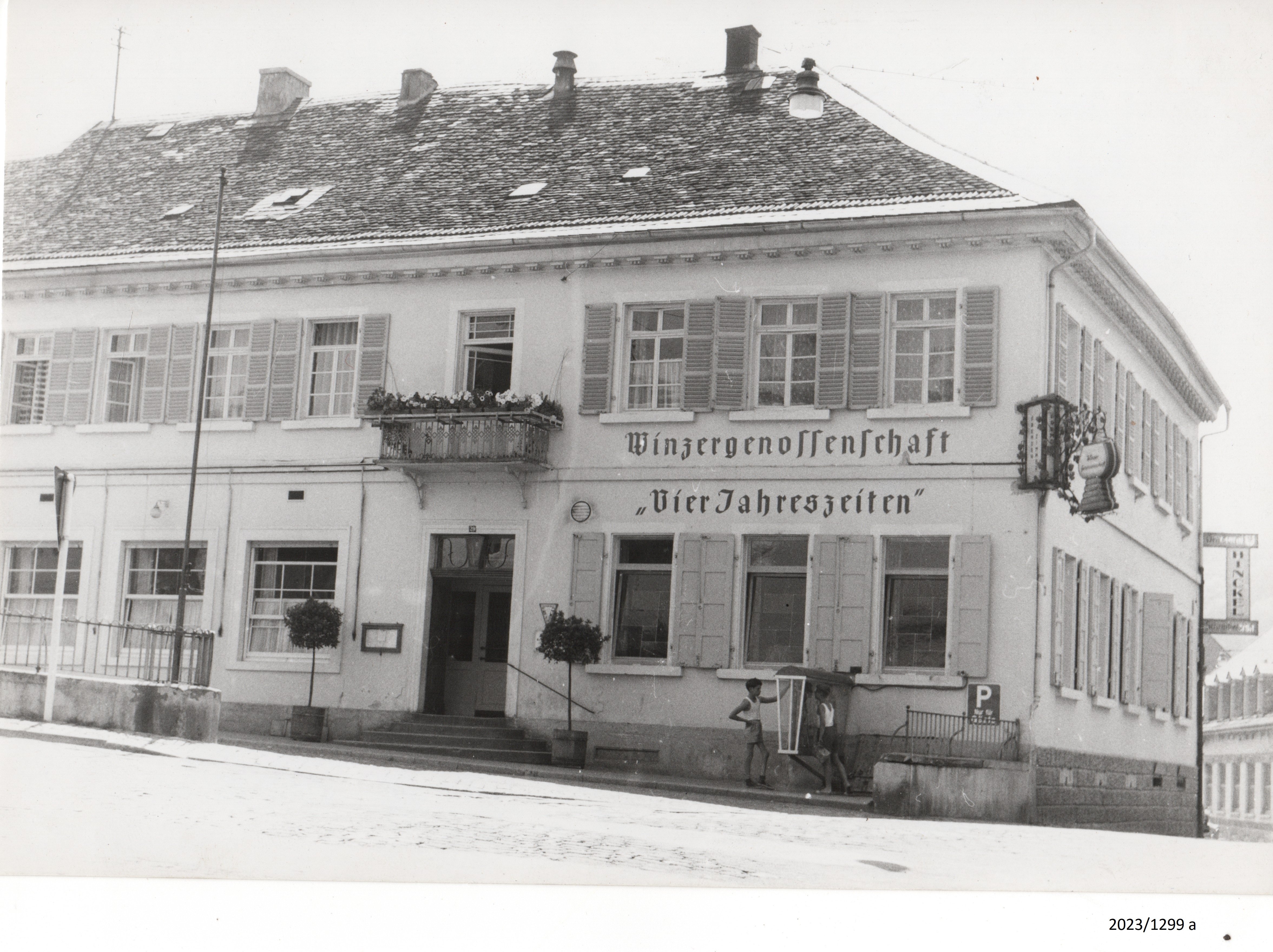 Bad Dürkheim, Winzergenossenschaft "Vier Jahreszeiten", um 1975 (Stadtmuseum Bad Dürkheim im Kulturzentrum Haus Catoir CC BY-NC-SA)