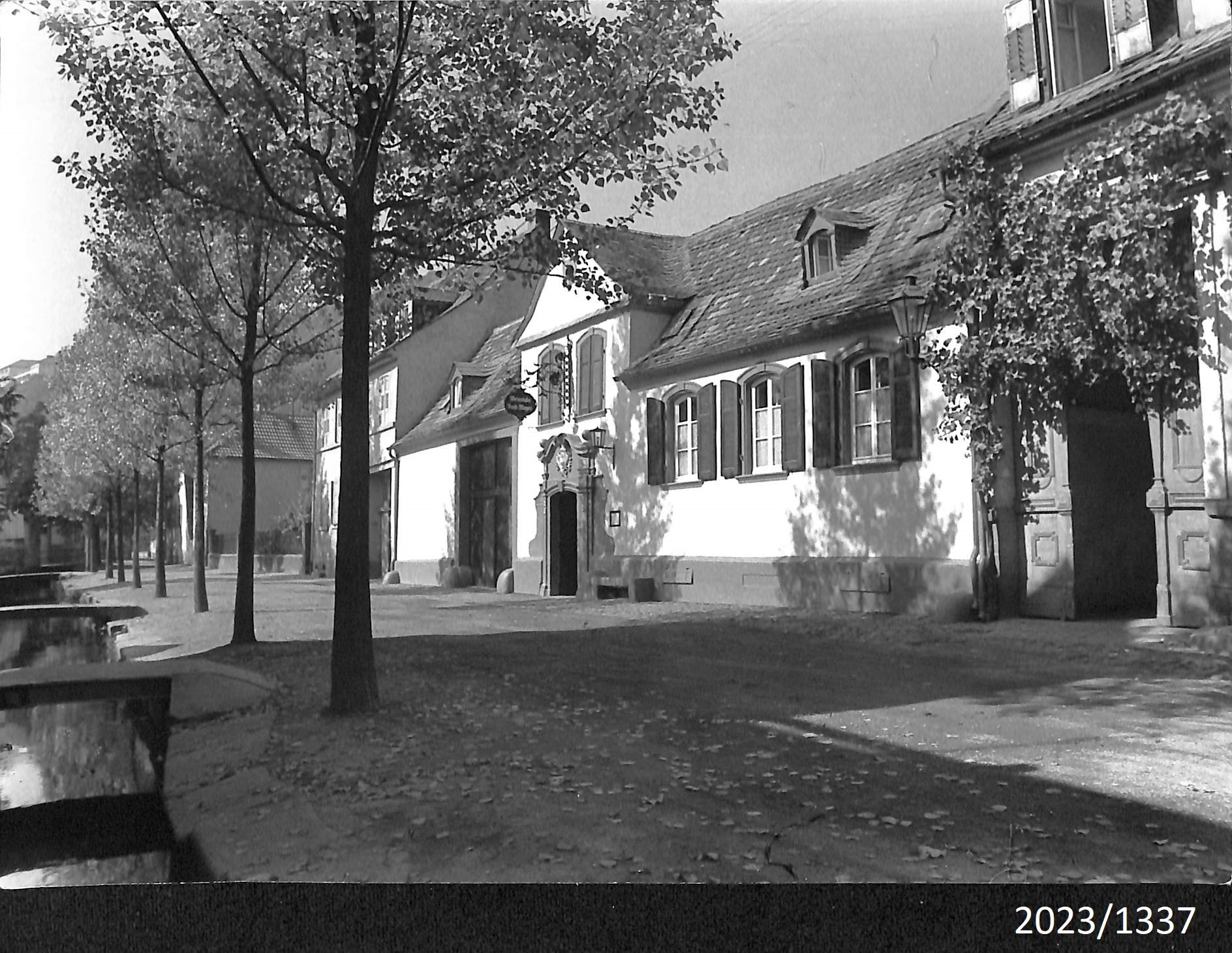 Bad Dürkheim, Weinhaus Bach-Mayer, 1960er Jahre (Stadtmuseum Bad Dürkheim im Kulturzentrum Haus Catoir CC BY-NC-SA)