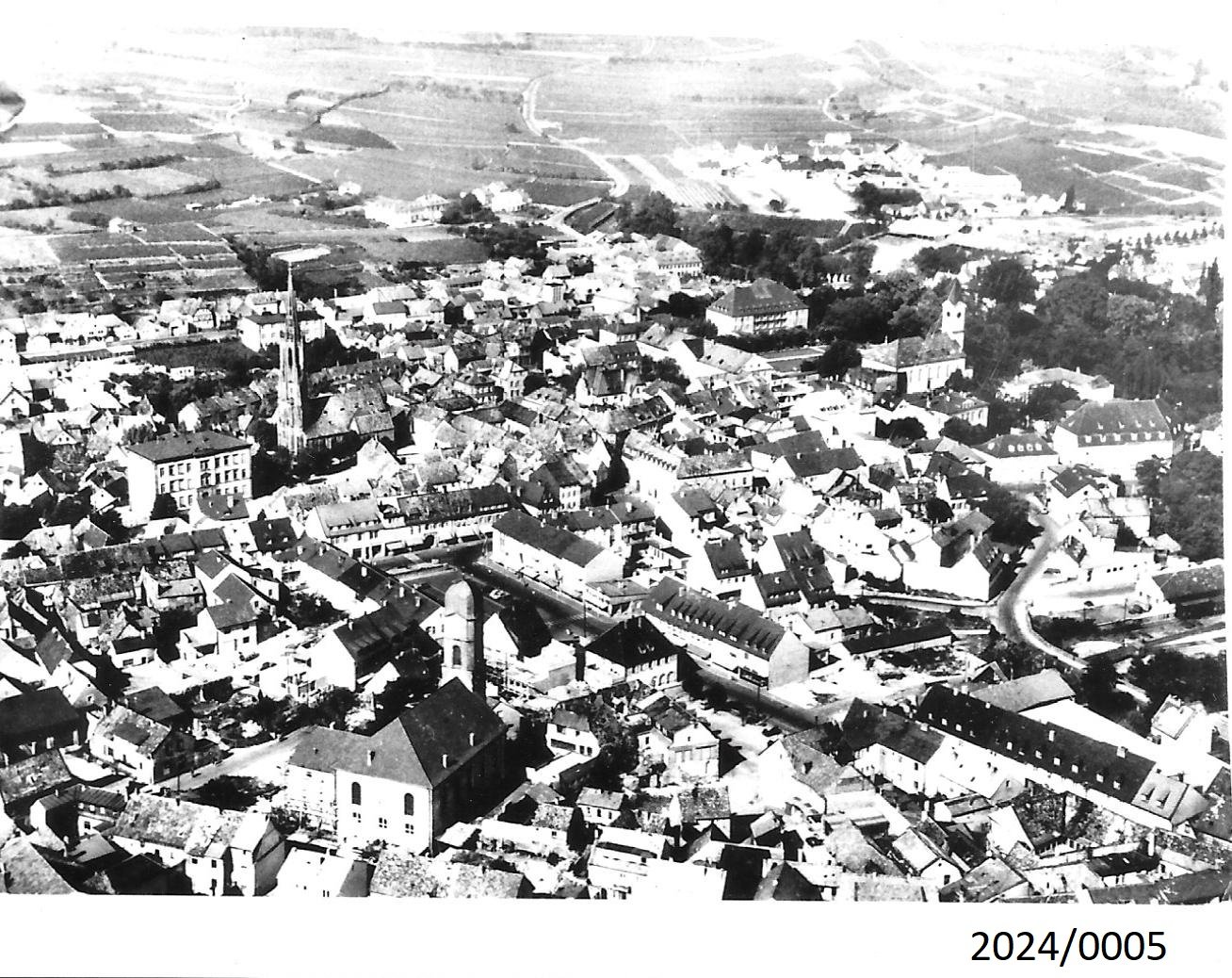 Bad Dürkheim: Überblick über die Innenstadt, nach 1956 (Stadtmuseum Bad Dürkheim im Kulturzentrum Haus Catoir CC BY-NC-SA)