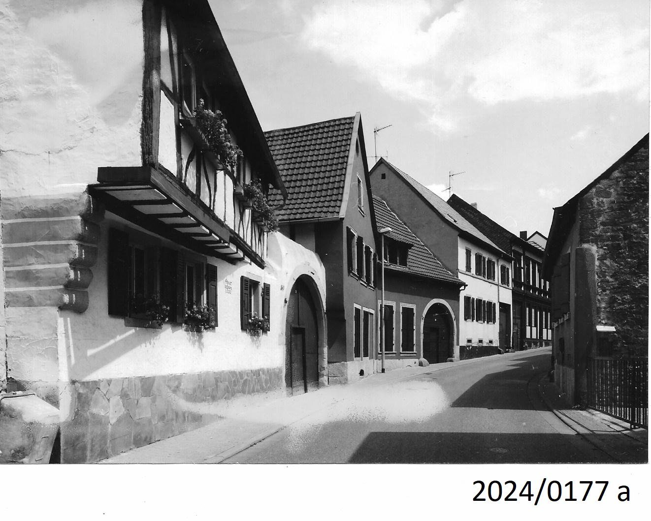 Bad Dürkheim, Blick in die Kaiserslauterer Straße von Westen, 1991 (Stadtmuseum Bad Dürkheim im Kulturzentrum Haus Catoir CC BY-NC-SA)