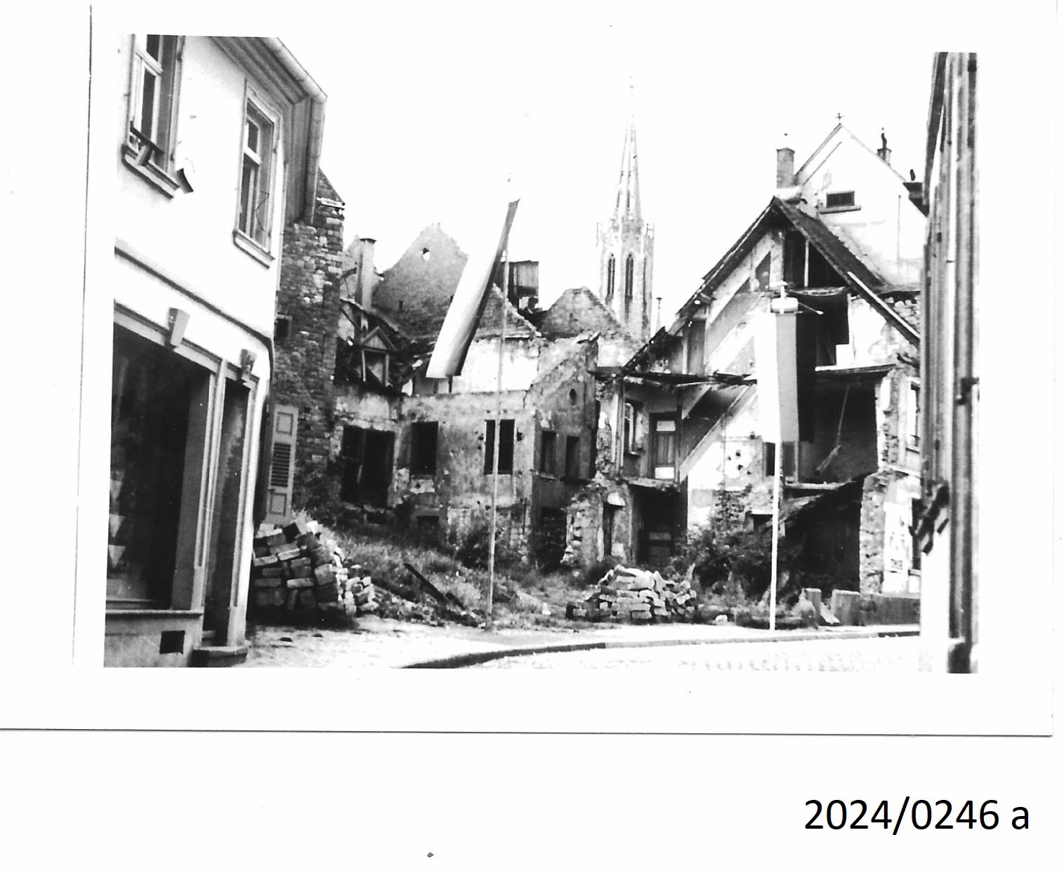 Bad Dürkheim, Blick in die Wormser Straße, um 1949 (Stadtmuseum Bad Dürkheim im Kulturzentrum Haus Catoir CC BY-NC-SA)