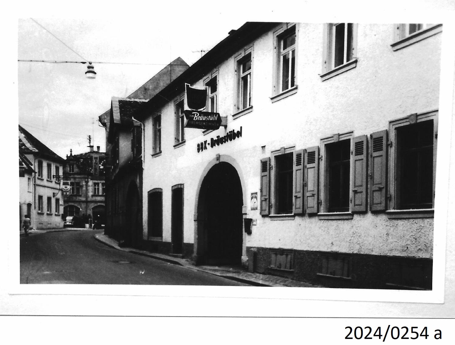 Bad Dürkheim, Blick in die Kaiserslauterer Straße von Westen, 1960er Jahre (Stadtmuseum Bad Dürkheim im Kulturzentrum Haus Catoir CC BY-NC-SA)