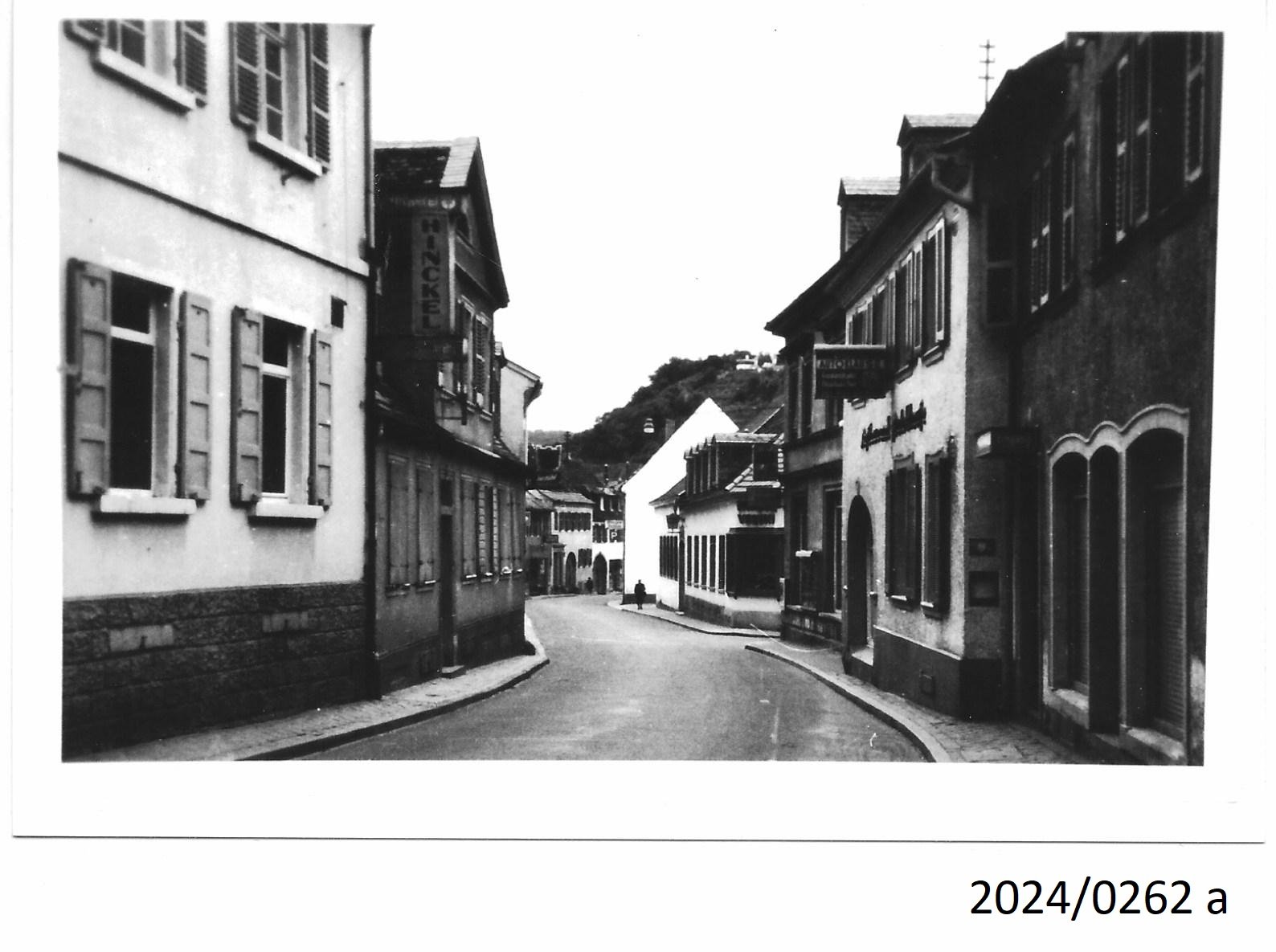 Bad Dürkheim, Kaiserslauterer Straße von Osten, 1960er Jahre (Stadtmuseum Bad Dürkheim im Kulturzentrum Haus Catoir CC BY-NC-SA)