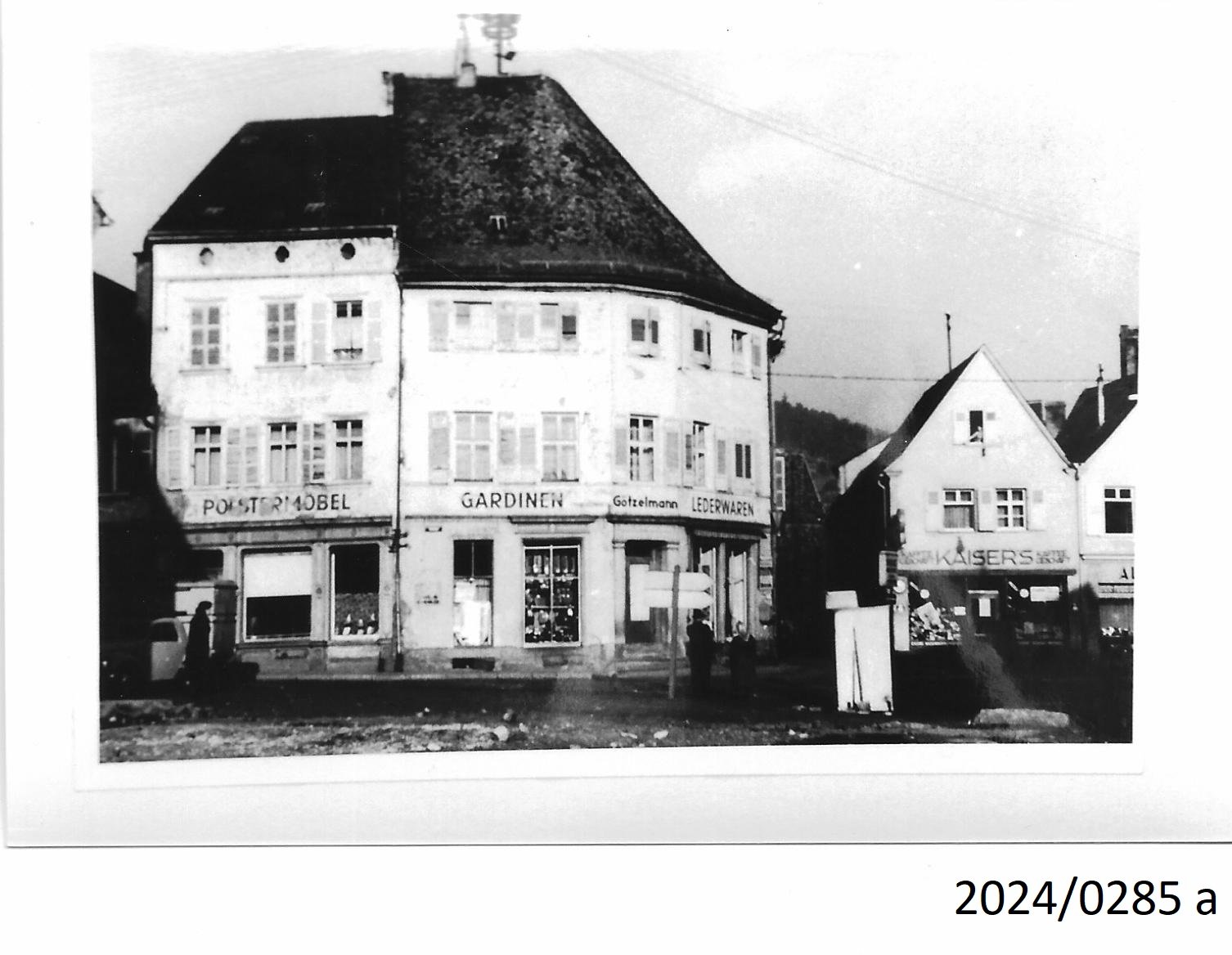 Bad Dürkheim, Westseite Römerplatz, 1950er Jahre (Stadtmuseum Bad Dürkheim im Kulturzentrum Haus Catoir CC BY-NC-SA)