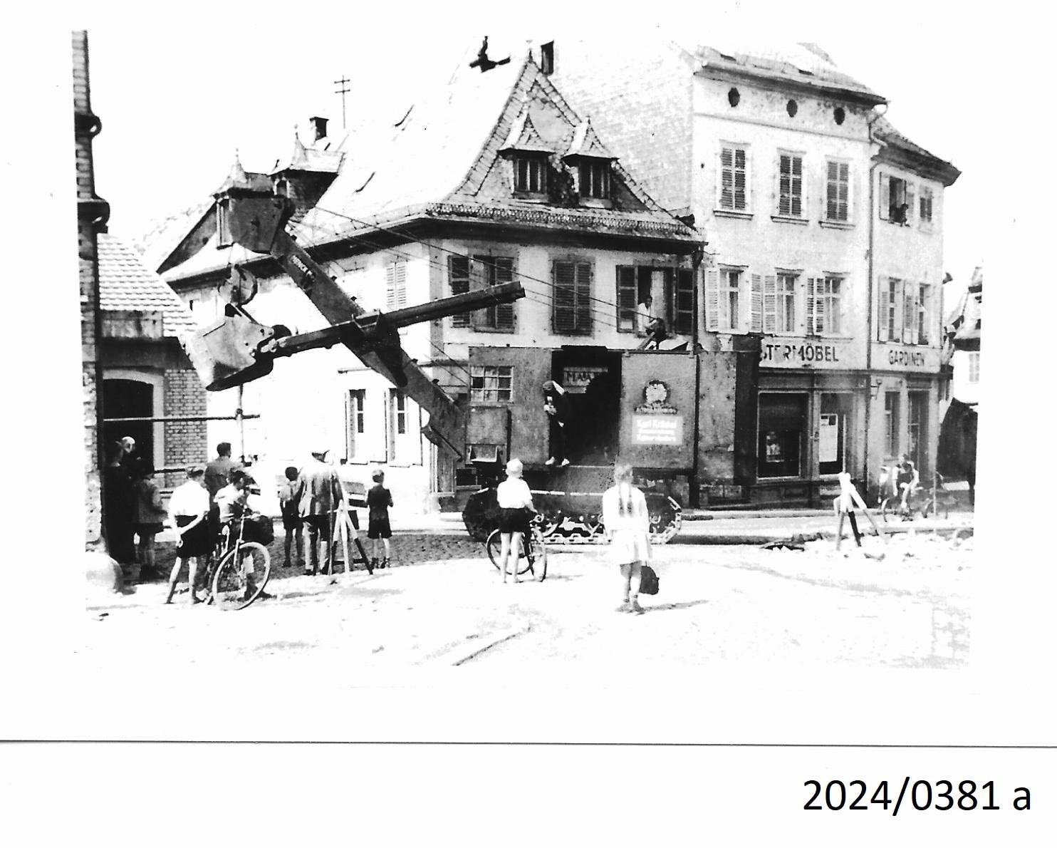 Bad Dürkheim, Römerplatz, um 1949 (Stadtmuseum Bad Dürkheim im Kulturzentrum Haus Catoir CC BY-NC-SA)