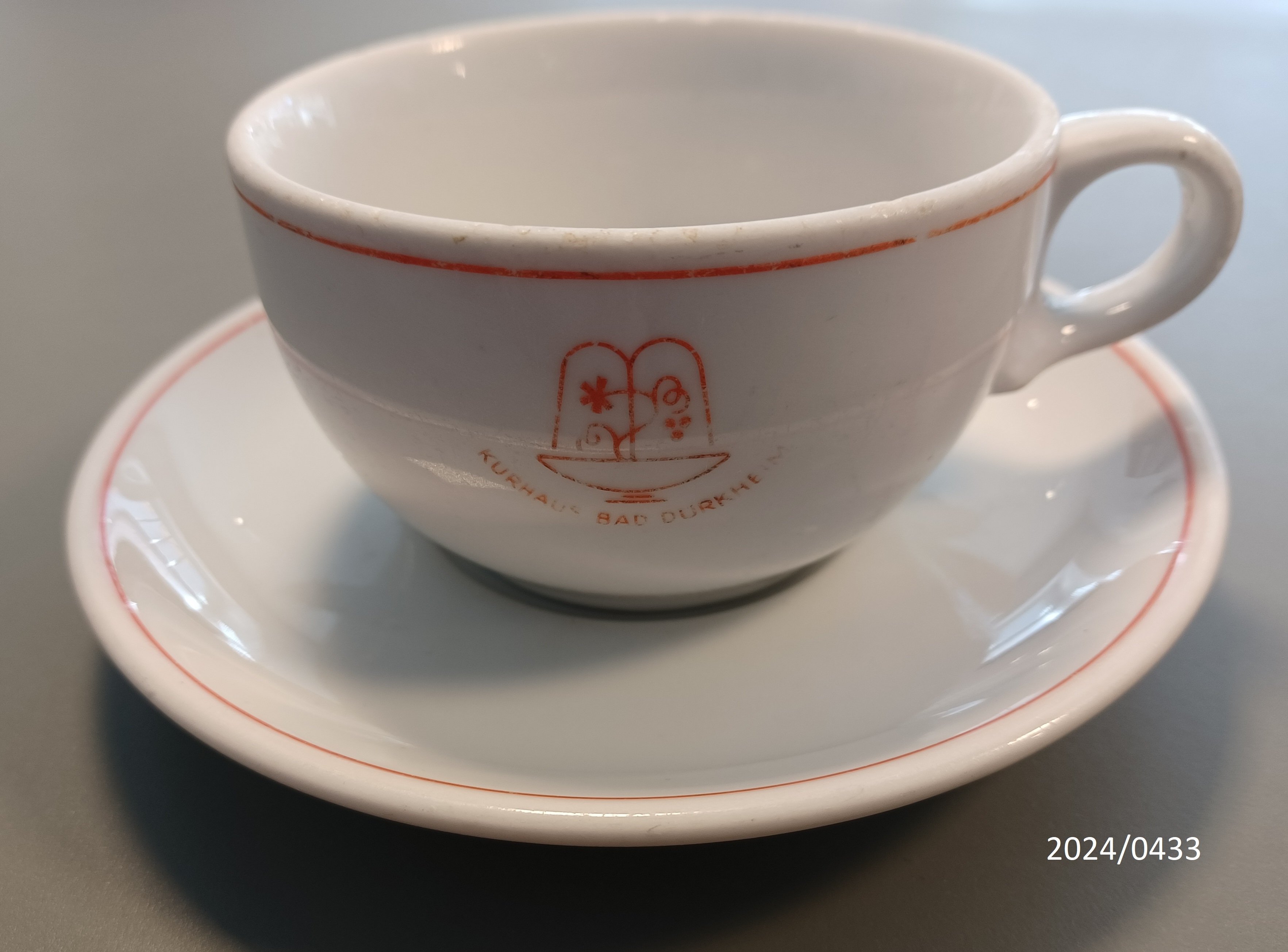 Kaffeetasse mit Untertasse (Stadtmuseum Bad Dürkheim im Kulturzentrum Haus Catoir CC BY-NC-SA)