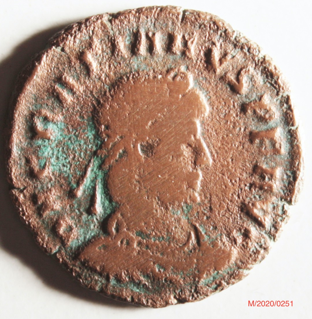 Römische Münze, Nominal Centenionalis, Prägeherr Gratian, Prägeort Siscia , Original (Museumsgesellschaft Bad Dürkheim e.V. CC BY-NC-SA)