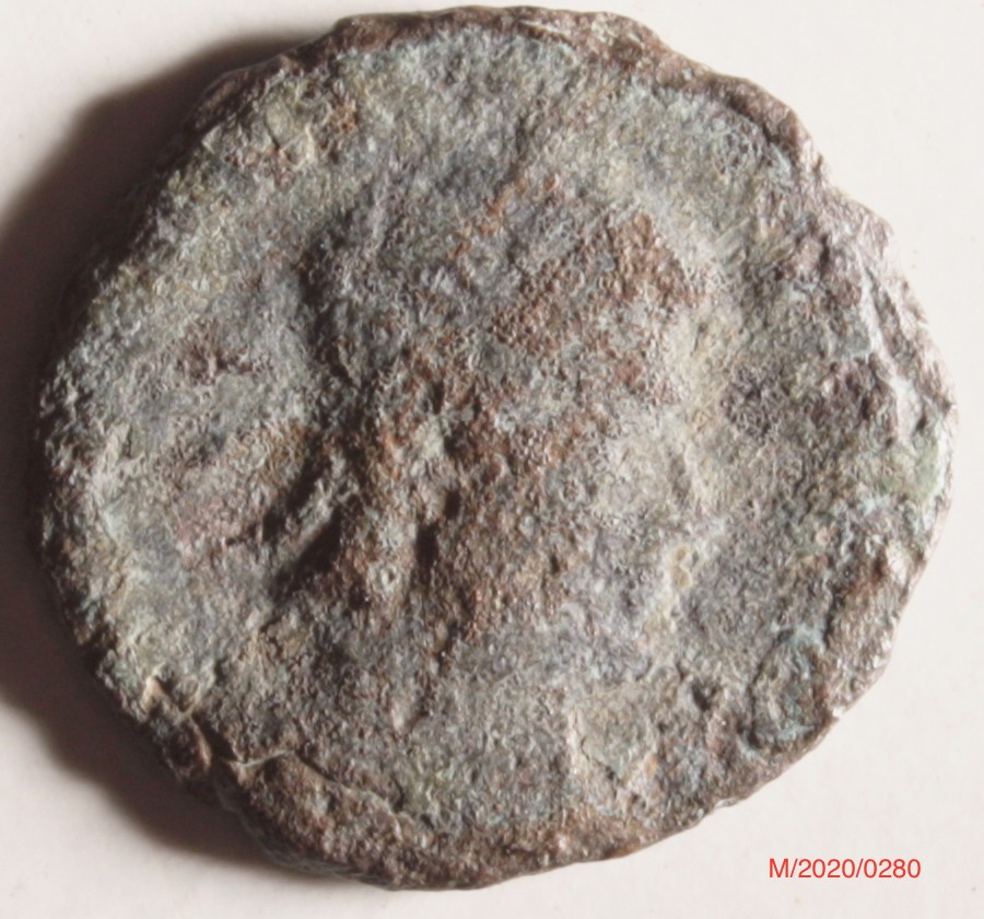 Römische Münze, Nominal Follis, Prägeherr Constantius II., Prägeort Lyon , Original (Museumsgesellschaft Bad Dürkheim e.V. CC BY-NC-SA)