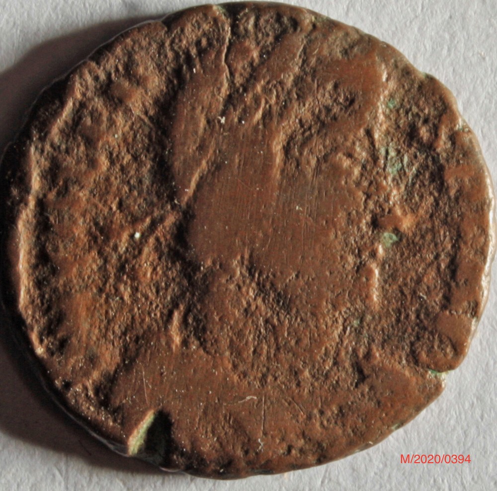Römische Münze, Nominal Centenionalis, Prägeherr Valens, Prägeort Arles, Original (Museumsgesellschaft Bad Dürkheim e.V. CC BY-NC-SA)