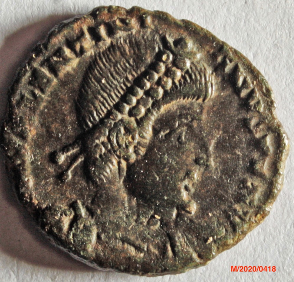 Römische Münze, Nominal Centenionalis, Prägeherr Valentinianus I., Prägeort Arles, Original (Museumsgesellschaft Bad Dürkheim e.V. CC BY-NC-SA)