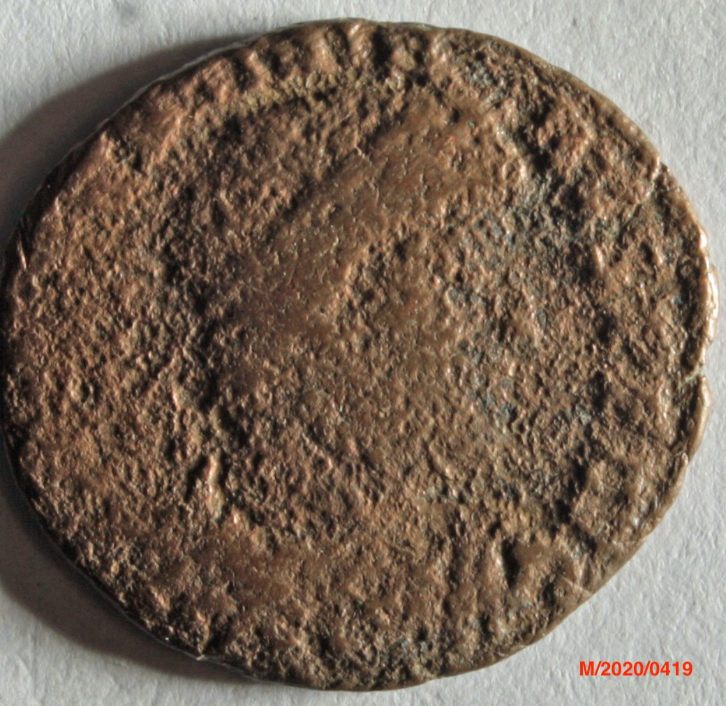 Römische Münze, Nominal Centenionalis, Prägeherr Valentinianus I., Prägeort Arles, Original (Museumsgesellschaft Bad Dürkheim e.V. CC BY-NC-SA)