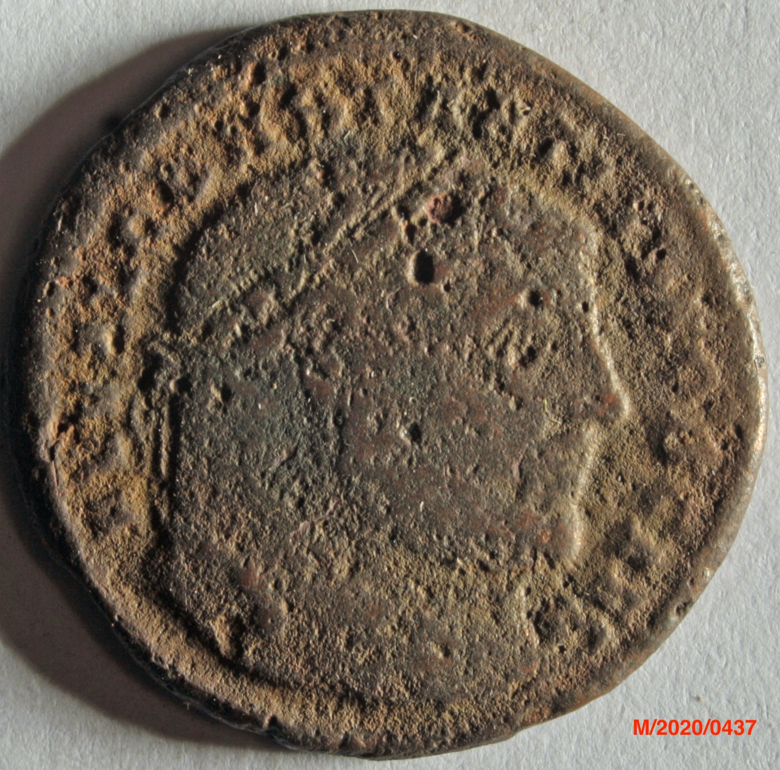 Römische Münze, Nominal Follis, Prägeherr unbekannt, Prägeort Thessaloniki, Original (Museumsgesellschaft Bad Dürkheim e.V. CC BY-NC-SA)
