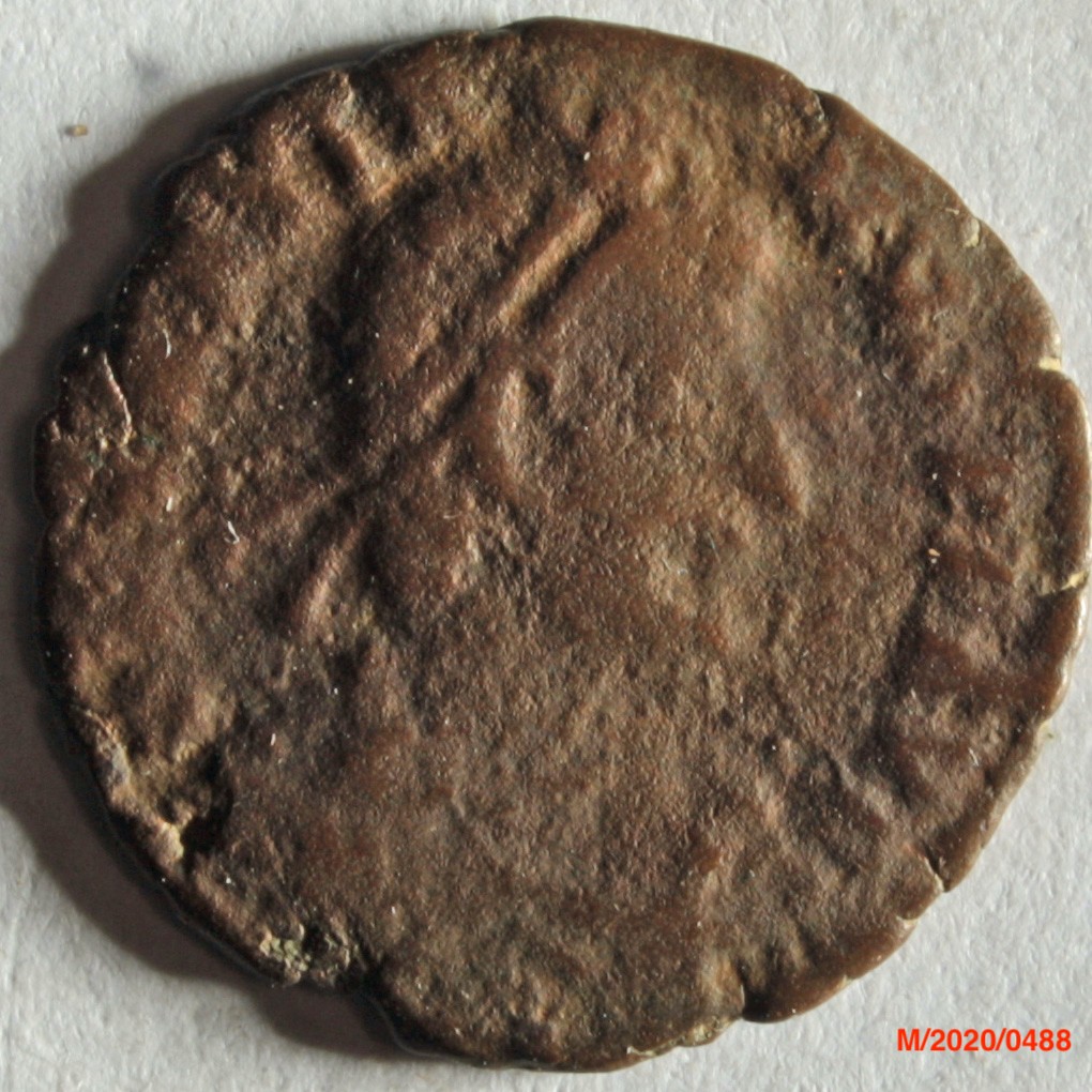 Römische Münze, Nominal Centenionalis, Prägeherr Gratian, Prägeort Aquileia, Original (Museumsgesellschaft Bad Dürkheim e.V. CC BY-NC-SA)