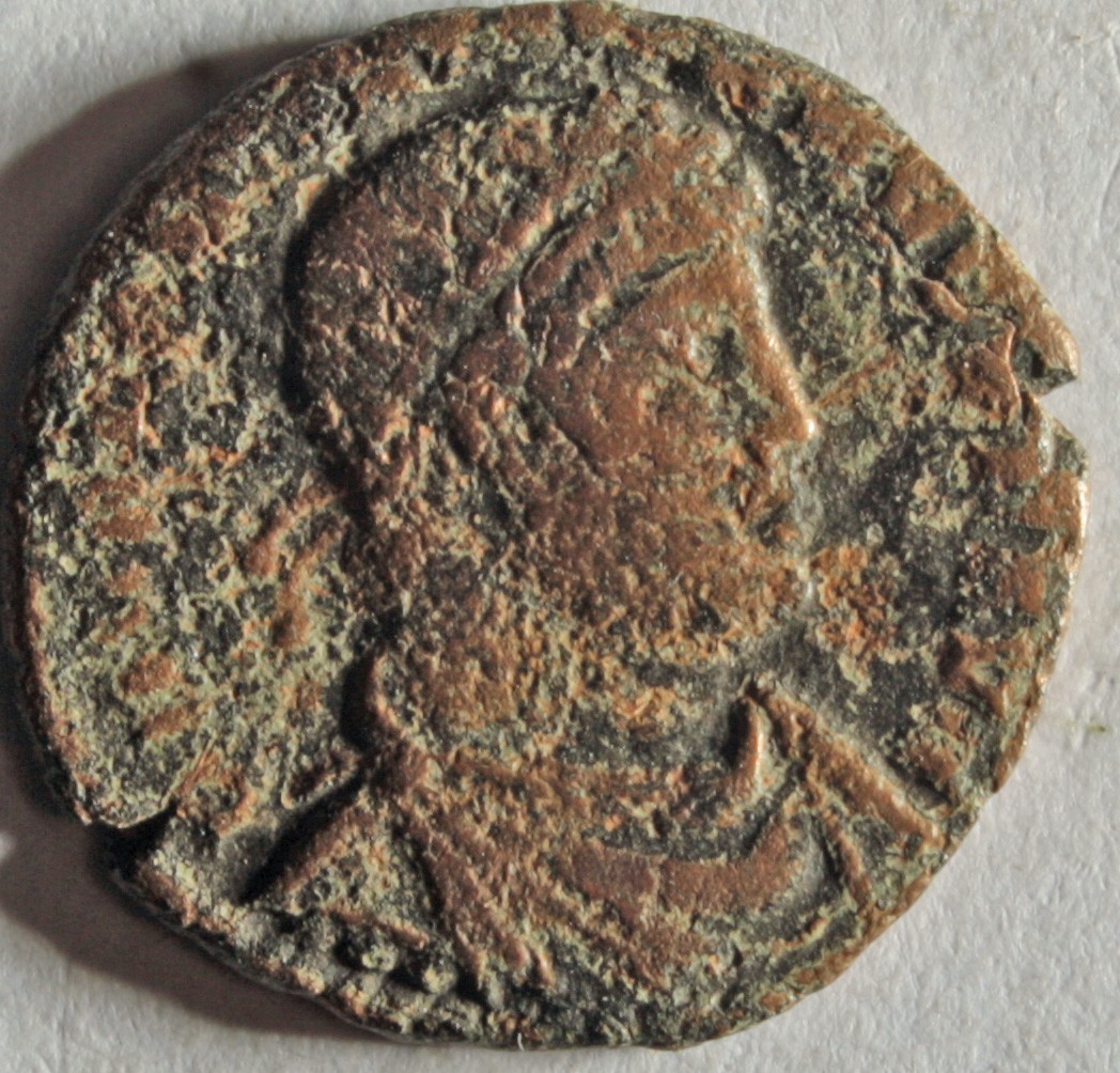 Römische Münze, Nominal Centenionalis, Prägeherr Valentinian I., Prägeort Lyon, Original (Museumsgesellschaft Bad Dürkheim e.V. CC BY-NC-SA)