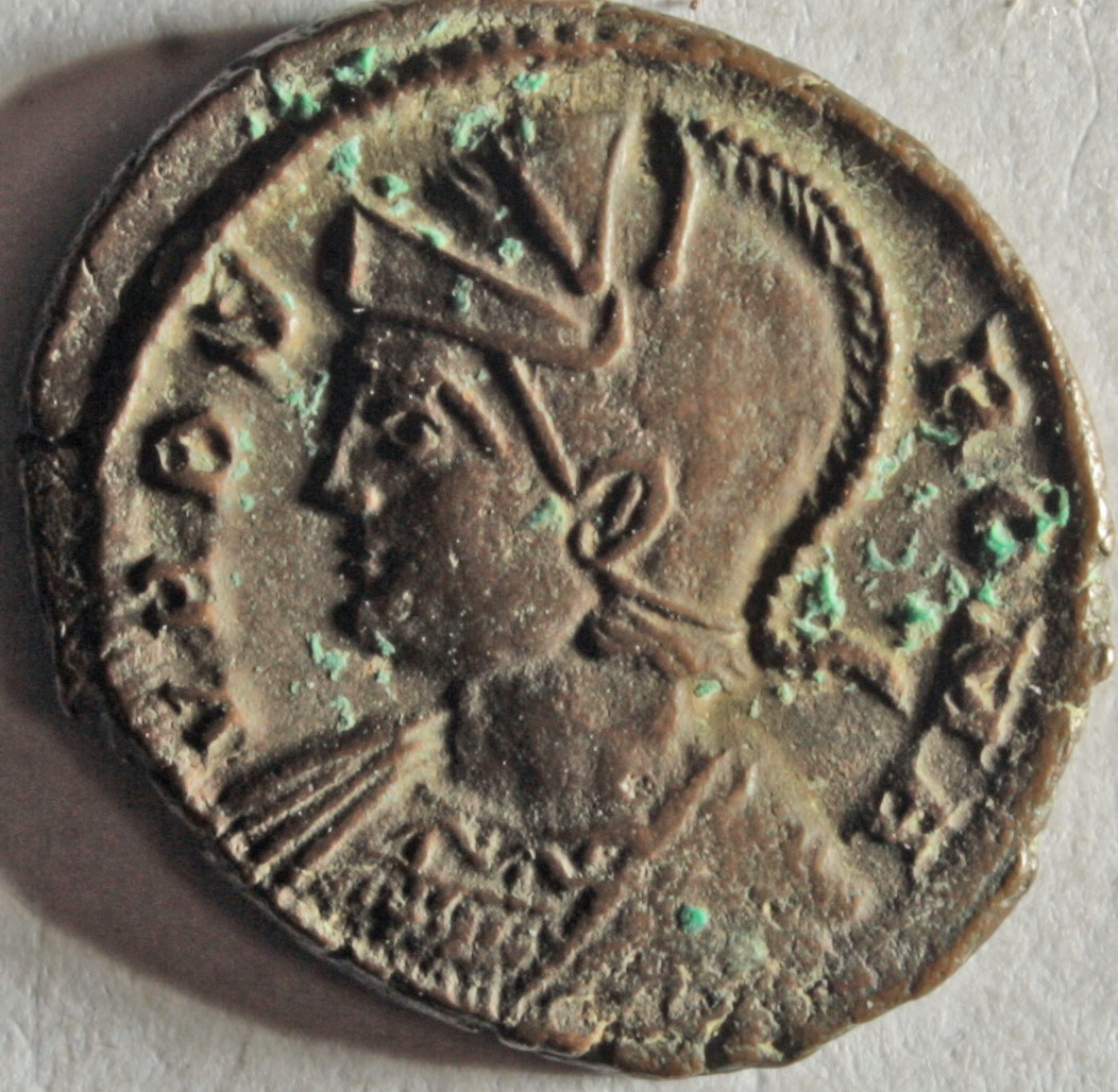 Römische Münze, Nominal Follis, Prägeherr Urbs Roma, Prägeort Trier, Original (Museumsgesellschaft Bad Dürkheim e.V. CC BY-NC-SA)
