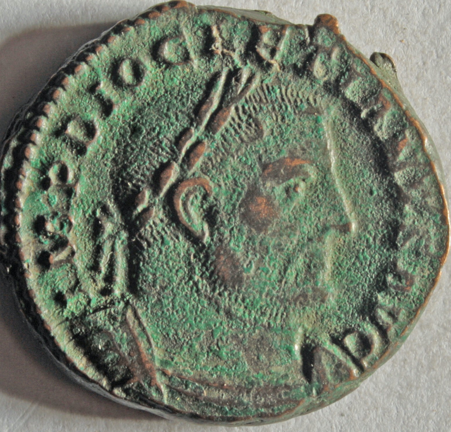 Römische Münze, Nominal Follis, Prägeherr Diocletian, Prägeort Trier, Original (Museumsgesellschaft Bad Dürkheim e.V. CC BY-NC-SA)