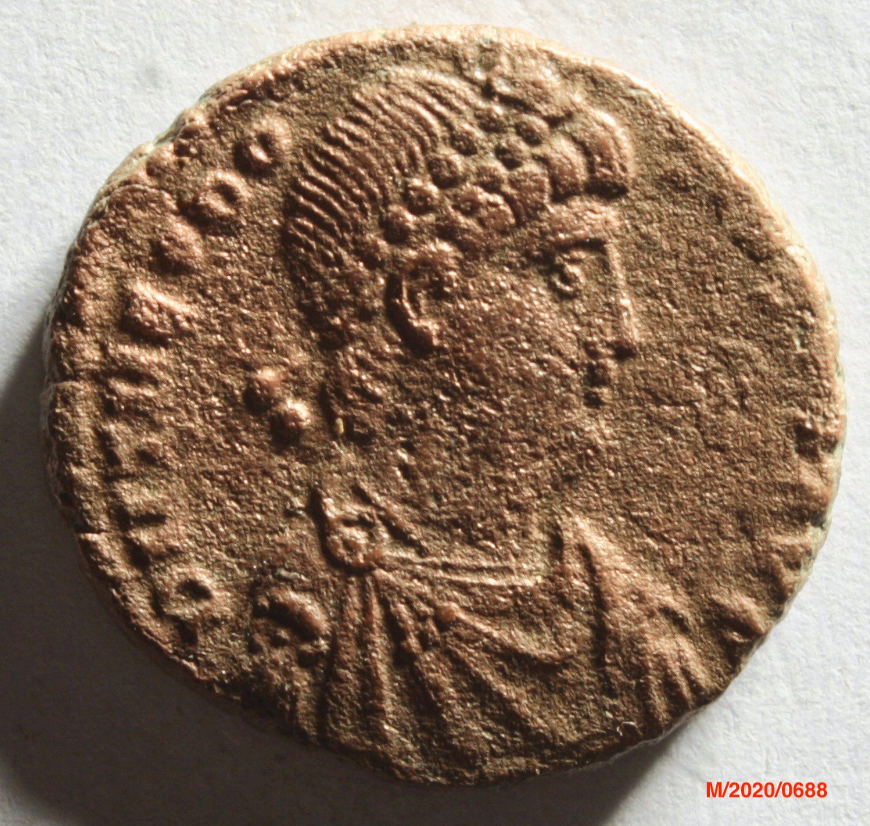 Römische Münze, Nominal Maiorina/ Aes2, Prägeherr Theodosius I., Prägeort Antiochia, Original (Museumsgesellschaft Bad Dürkheim e.V. CC BY-NC-SA)