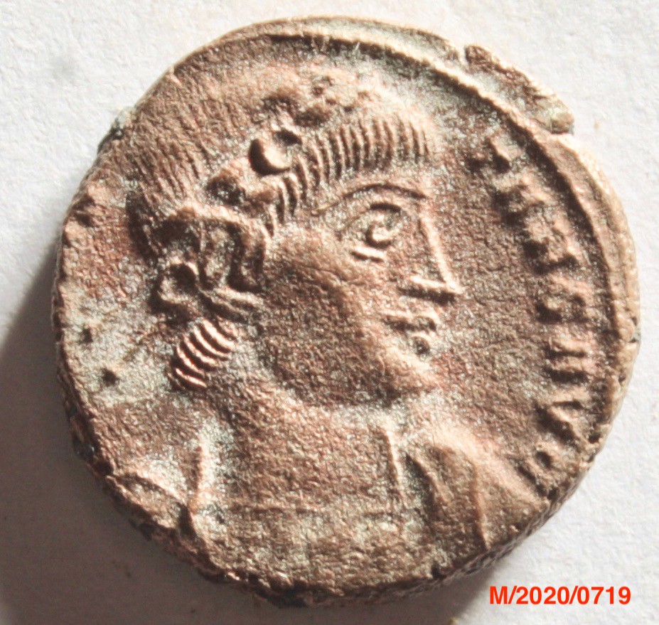 Römische Münze, Nominal Follis, Prägeherr Constans, Prägeort Arles, Original (Museumsgesellschaft Bad Dürkheim e.V. CC BY-NC-SA)