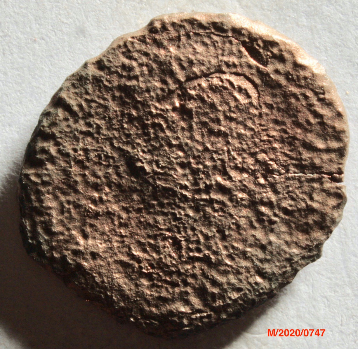 Römische Münze, Nominal Maiorina, Prägeherr Constantius II., Prägeort nicht bestimmbar, Original (Museumsgesellschaft Bad Dürkheim e.V. CC BY-NC-SA)