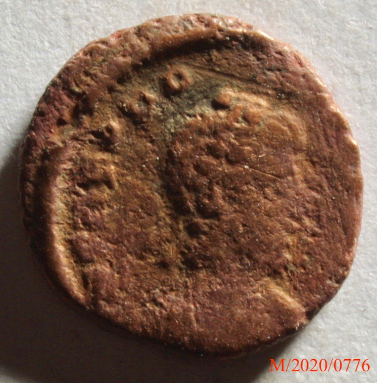 Römische Münze, Nominal Halbcentenionalis, Prägeherr Theodosius I., Prägeort nicht bestimmbar, Original (Museumsgesellschaft Bad Dürkheim e.V. CC BY-NC-SA)
