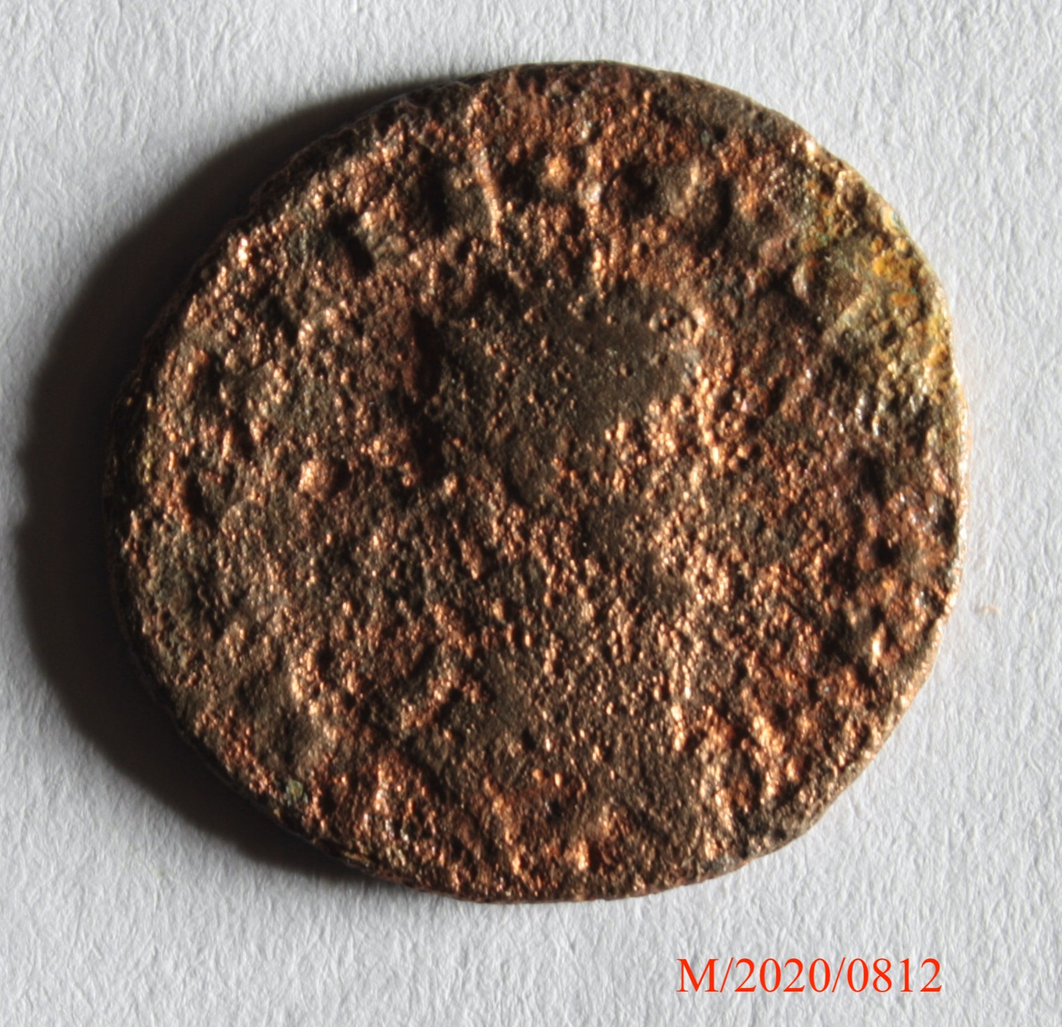 Römische Münze, Nominal Antoninian, Prägeherr Allectus, Prägeort London, Original (Museumsgesellschaft Bad Dürkheim e.V. CC BY-NC-SA)