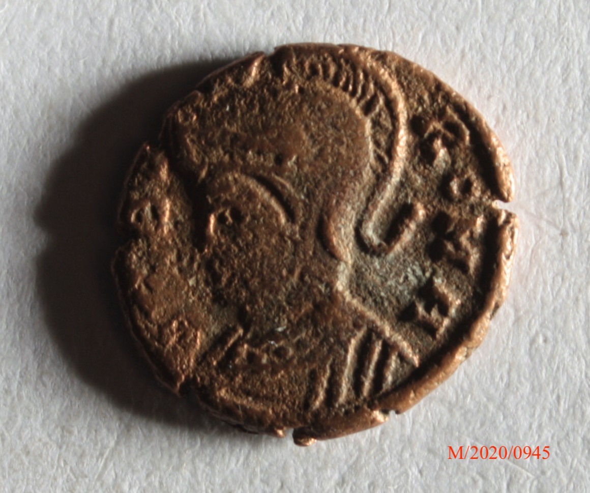 Römische Münze, Nominal Follis, Prägeherr Constantinische Dynastie, Prägeort nicht bestimmbar, Original (Museumsgesellschaft Bad Dürkheim e.V. CC BY-NC-SA)