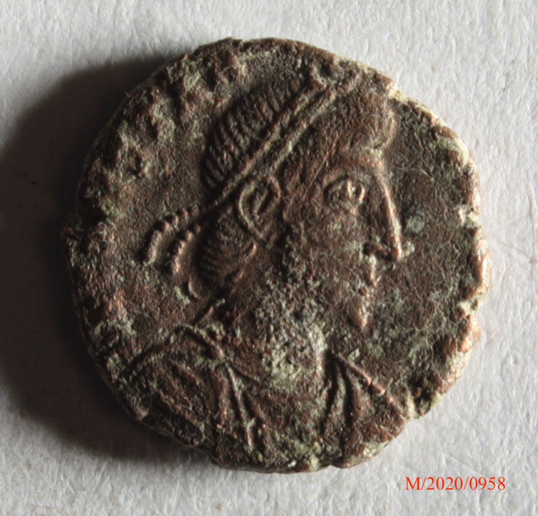 Römische Münze, Nominal Centenionalis, Prägeherr Constantius II., Prägeort Rom, Original (Museumsgesellschaft Bad Dürkheim e.V. CC BY-NC-SA)