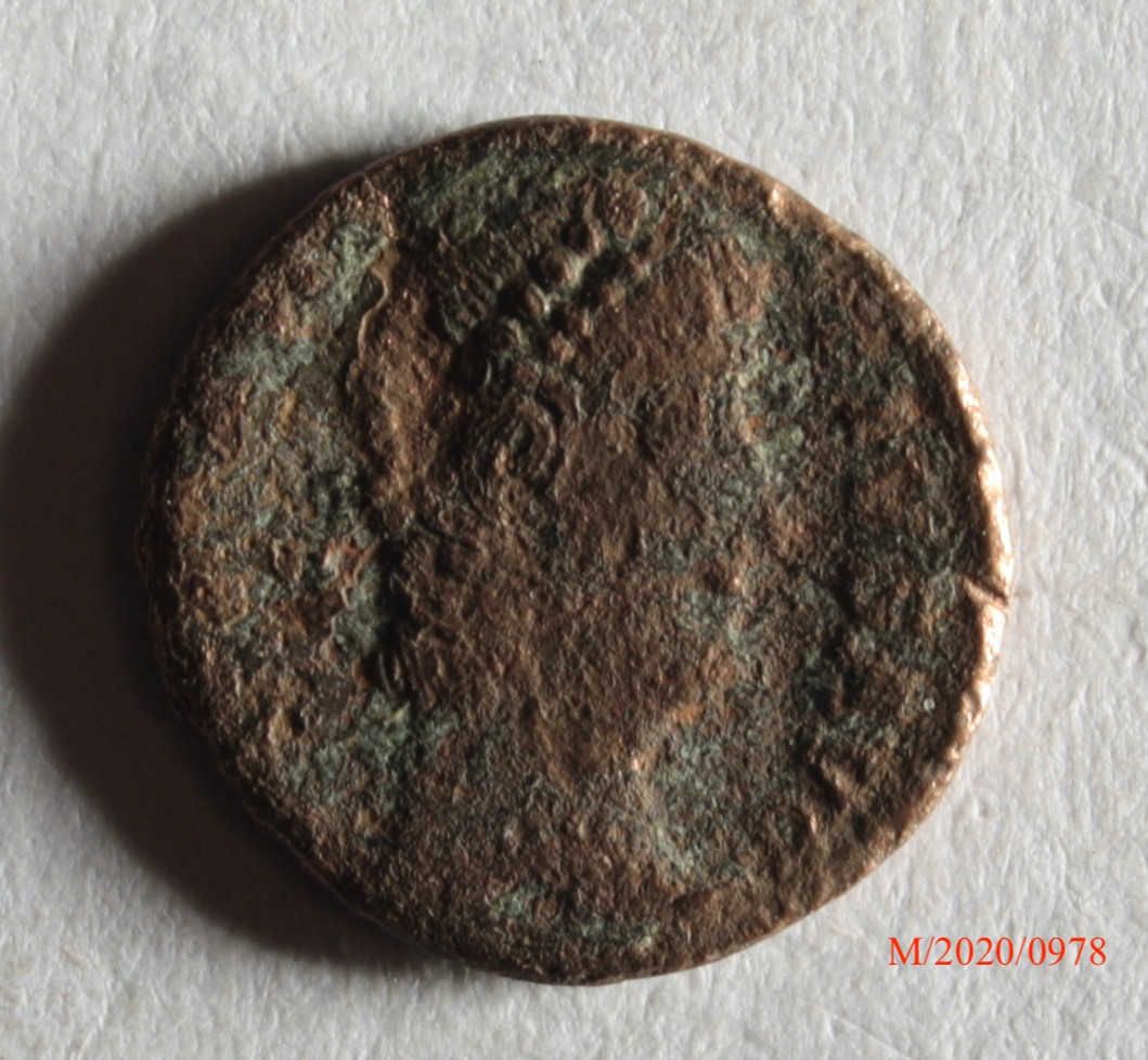 Römische Münze, Nominal Follis, Prägeherr Constantius II., Prägeort Antiochia, Original (Museumsgesellschaft Bad Dürkheim e.V. CC BY-NC-SA)