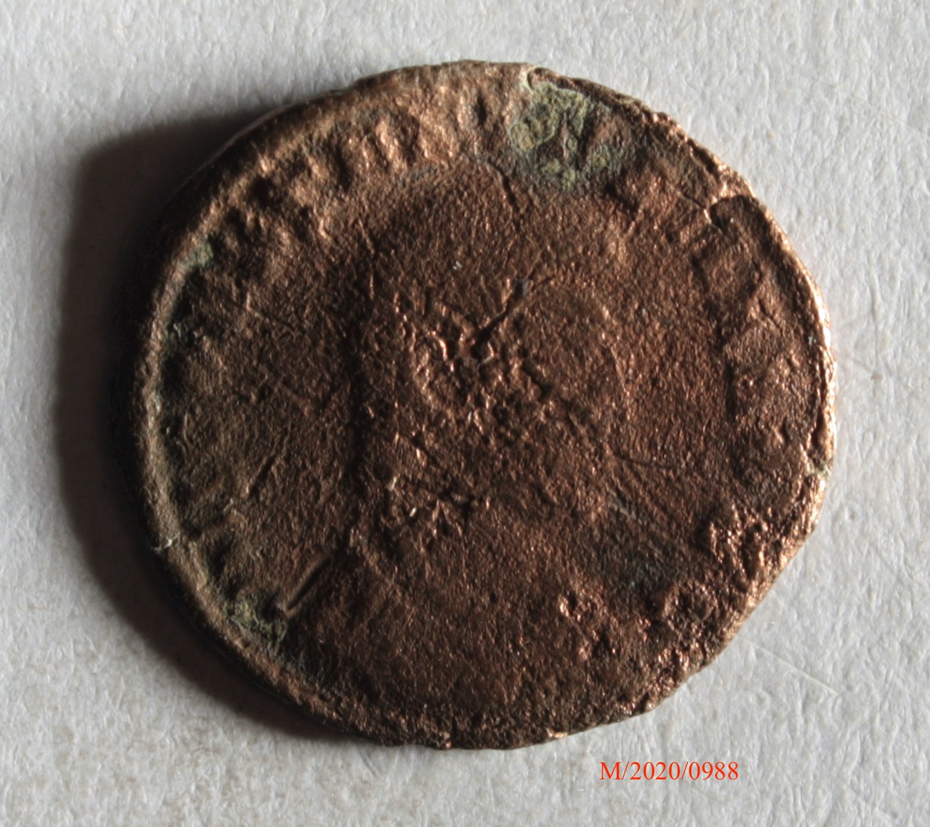 Römische Münze, Nominal Centenionalis, Prägeherr Constantius II., Prägeort Siscia, Original (Museumsgesellschaft Bad Dürkheim e.V. CC BY-NC-SA)
