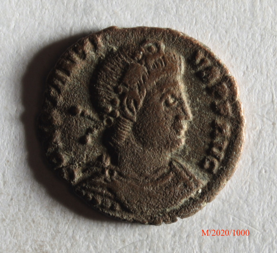 Römische Münze, Nominal Follis, Prägeherr Constantius II., Prägeort Trier, Original (Museumsgesellschaft Bad Dürkheim e.V. CC BY-NC-SA)