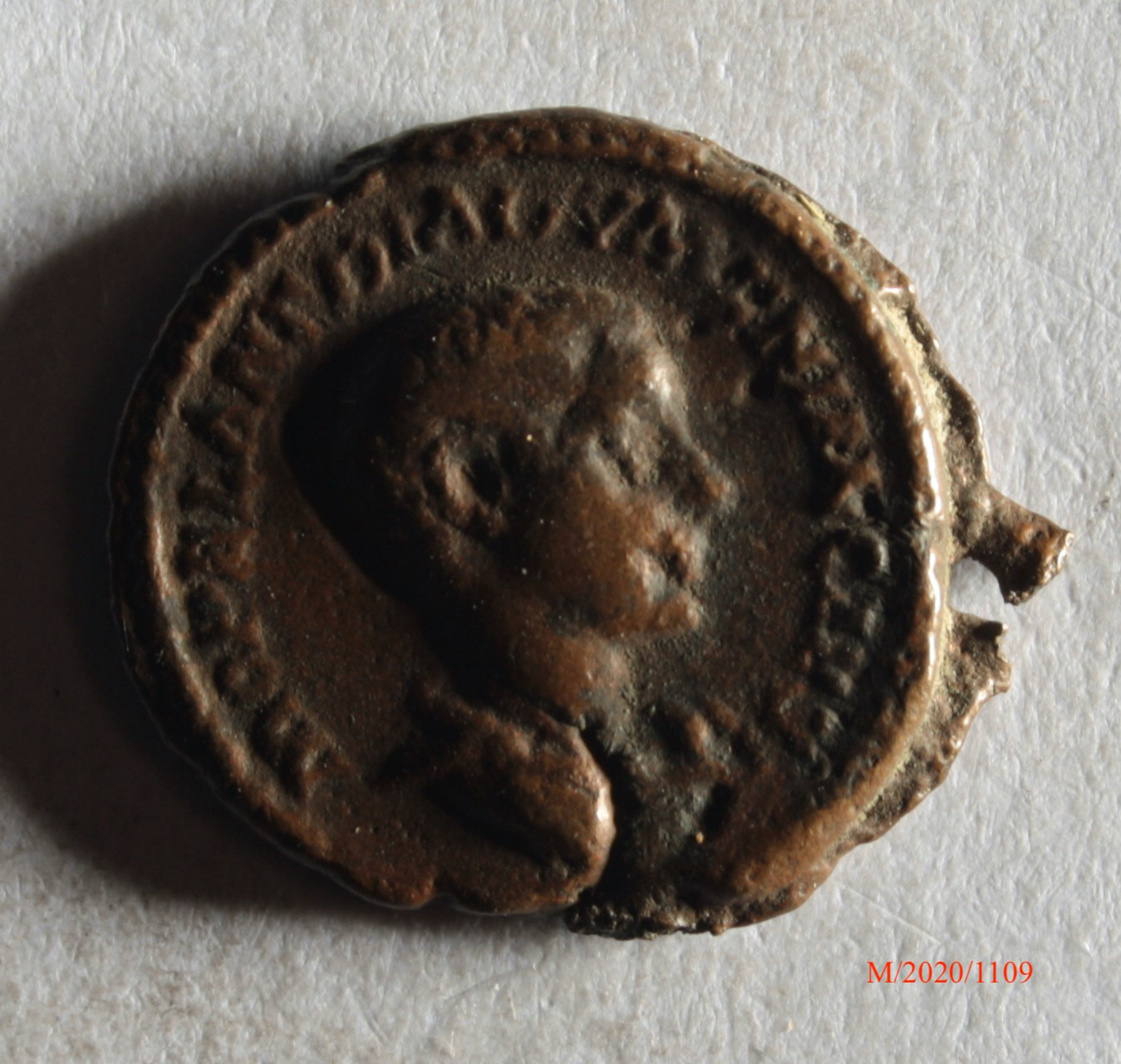 Römische Münze, Nominal Aureus, Prägeherr unbekannt, Prägeort nicht bestimmbar, Fälschung (Museumsgesellschaft Bad Dürkheim e.V. CC BY-NC-SA)