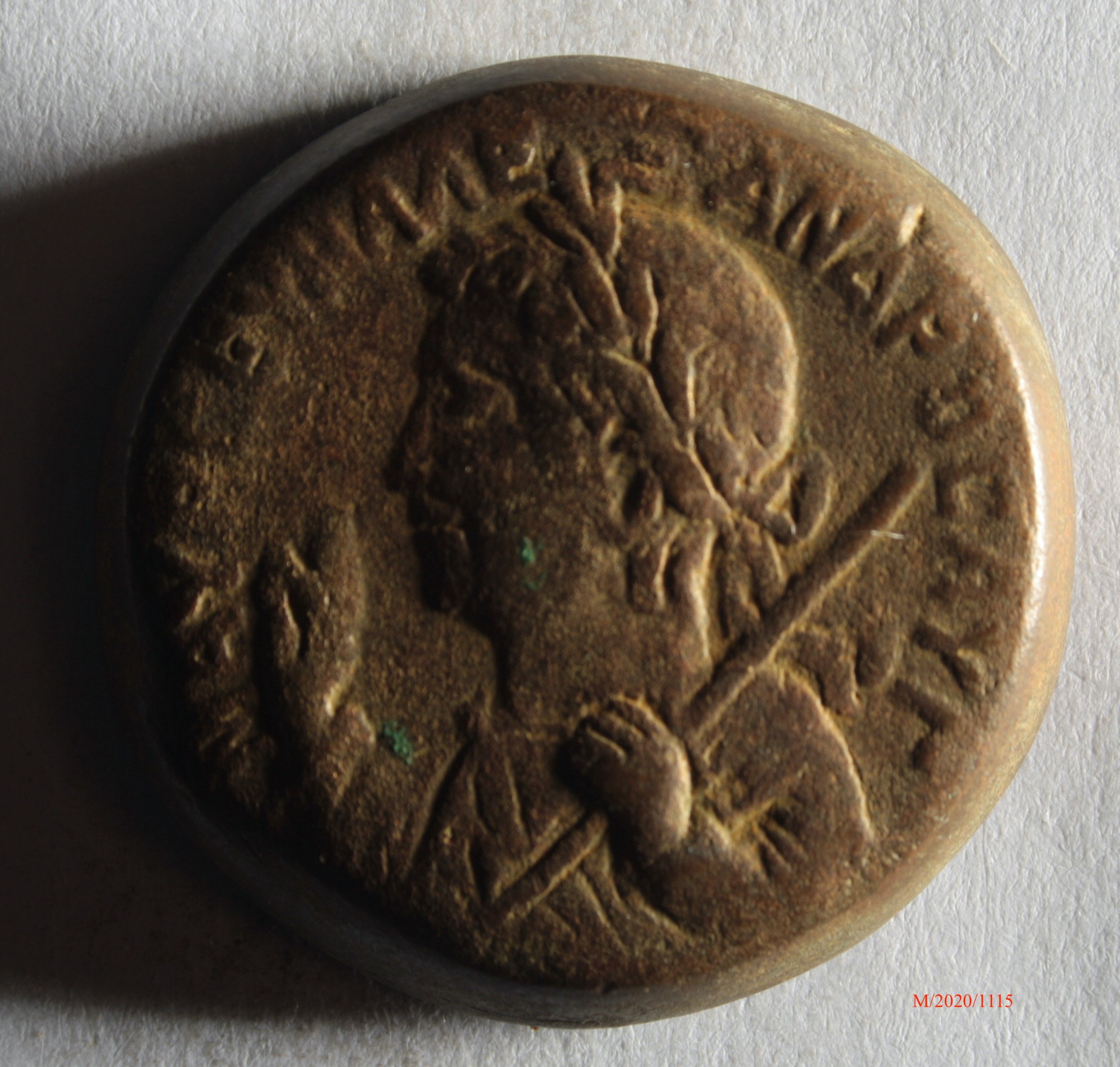 Römische Münze, Nominal Bronzemünze, Prägeherr Severus Alexander, Prägeort nicht bestimmbar, Fälschung (Museumsgesellschaft Bad Dürkheim e.V. CC BY-NC-SA)