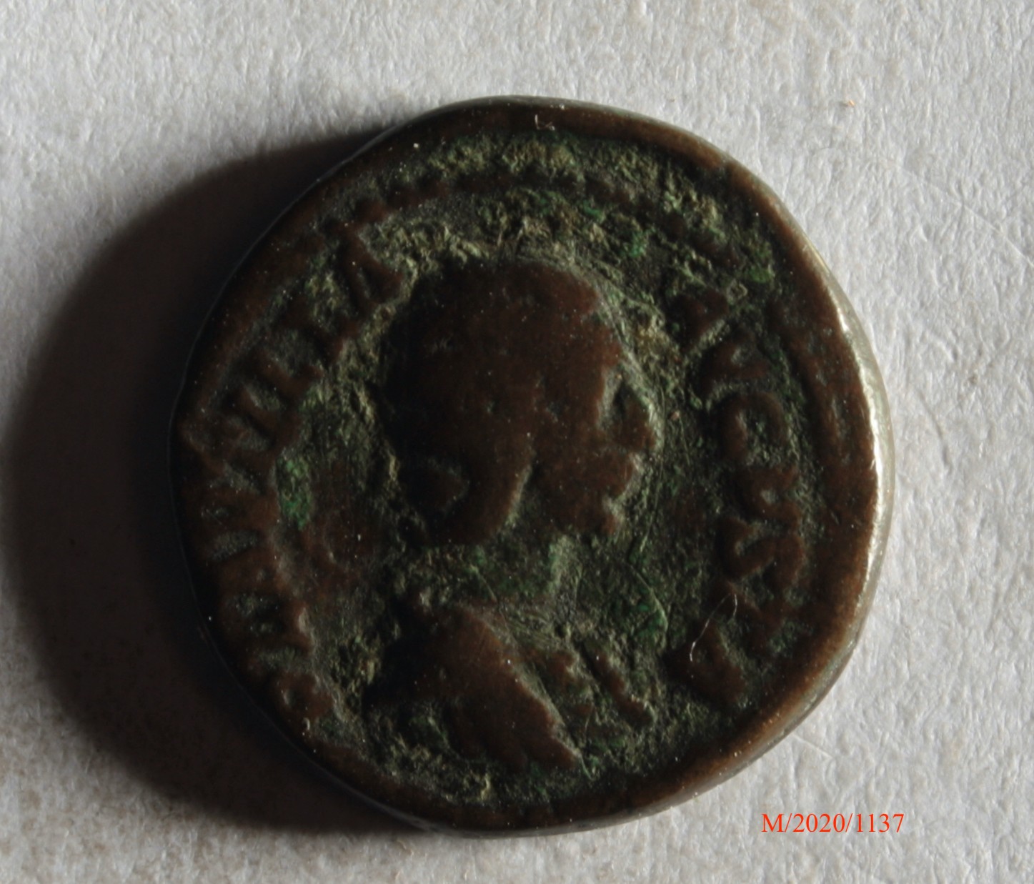Römische Münze, Nominal Denar, Prägeherr unbekannt, Prägeort nicht bestimmbar, Fälschung (Museumsgesellschaft Bad Dürkheim e.V. CC BY-NC-SA)