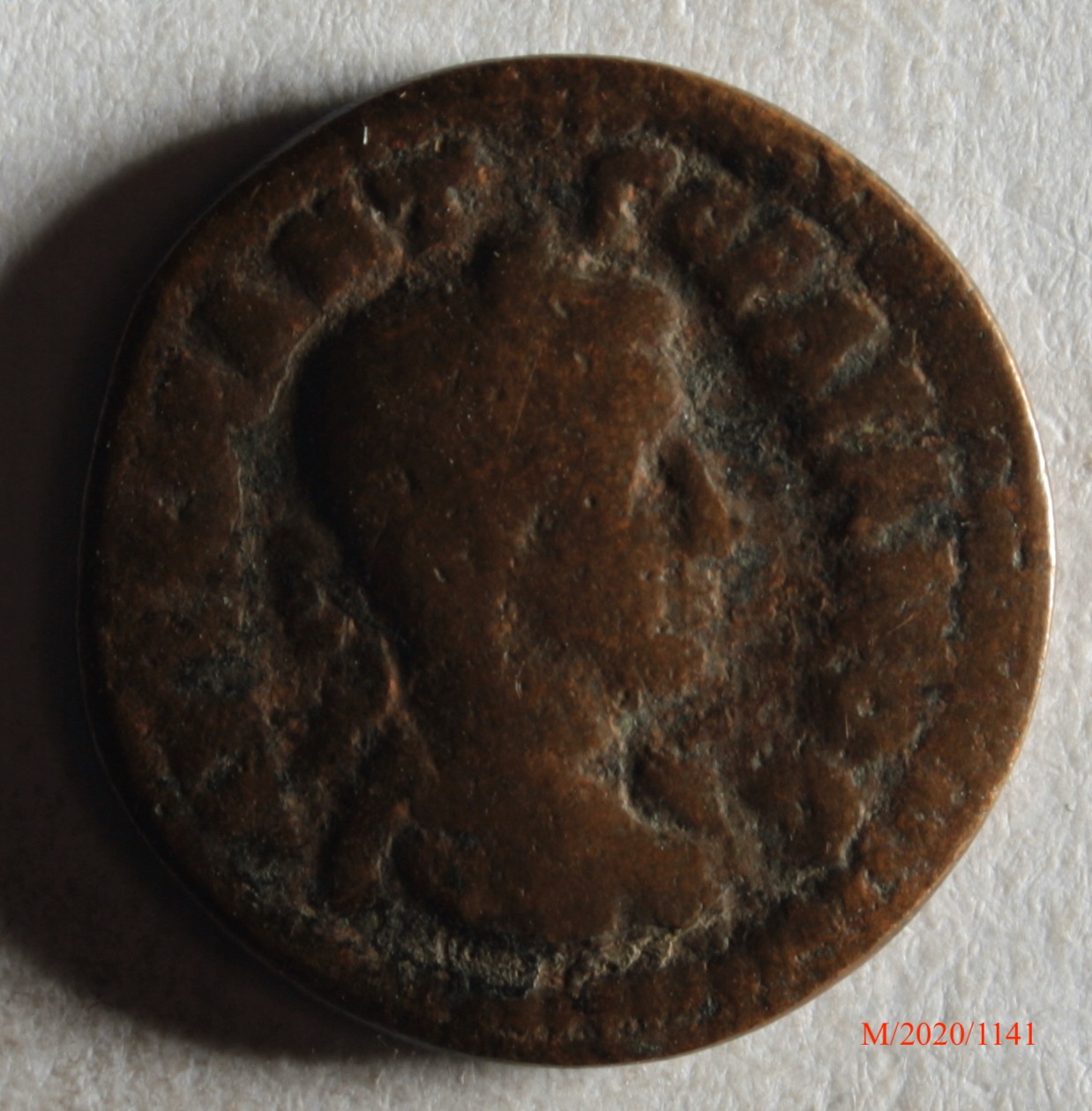 Römische Münze, Nominal Bronzemünze, Prägeherr Gordianus III., Prägeort nicht bestimmbar, Fälschung (Museumsgesellschaft Bad Dürkheim e.V. CC BY-NC-SA)