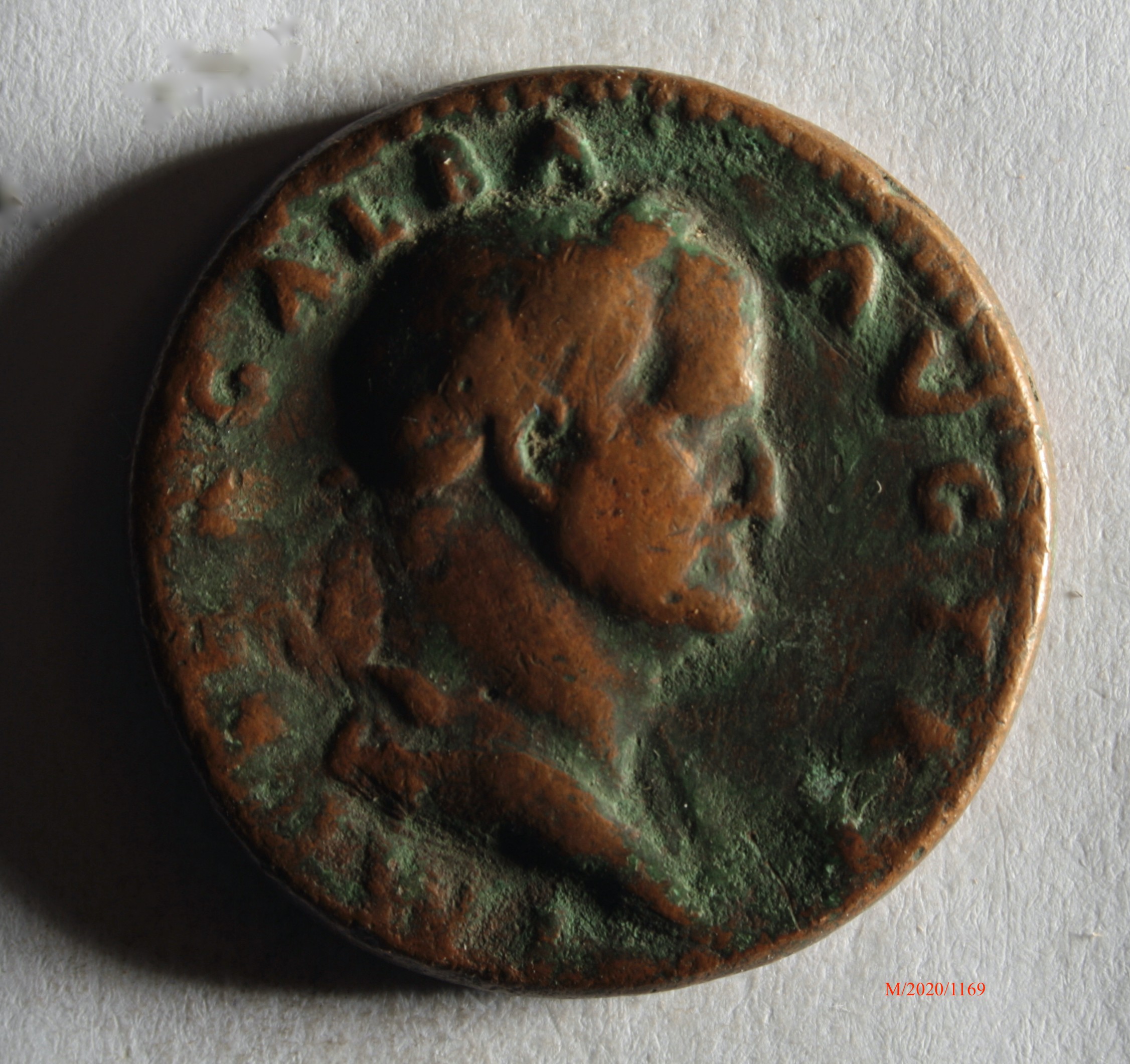 Römische Münze, Nominal Sesterz, Prägeherr Galba, Prägeort nicht bestimmbar, Fälschung (Museumsgesellschaft Bad Dürkheim e.V. CC BY-NC-SA)