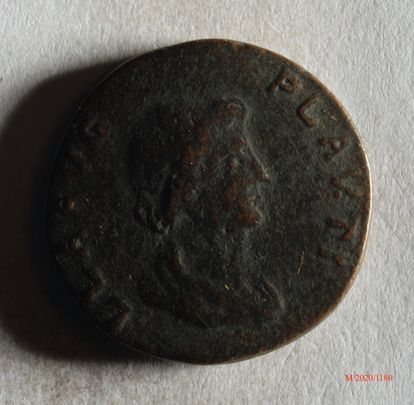 Römische Münze, Nominal Bronzemünze, Prägeherr Caracalla f. Plautilla, Prägeort nicht bestimmbar, Fälschung (Museumsgesellschaft Bad Dürkheim e.V. CC BY-NC-SA)