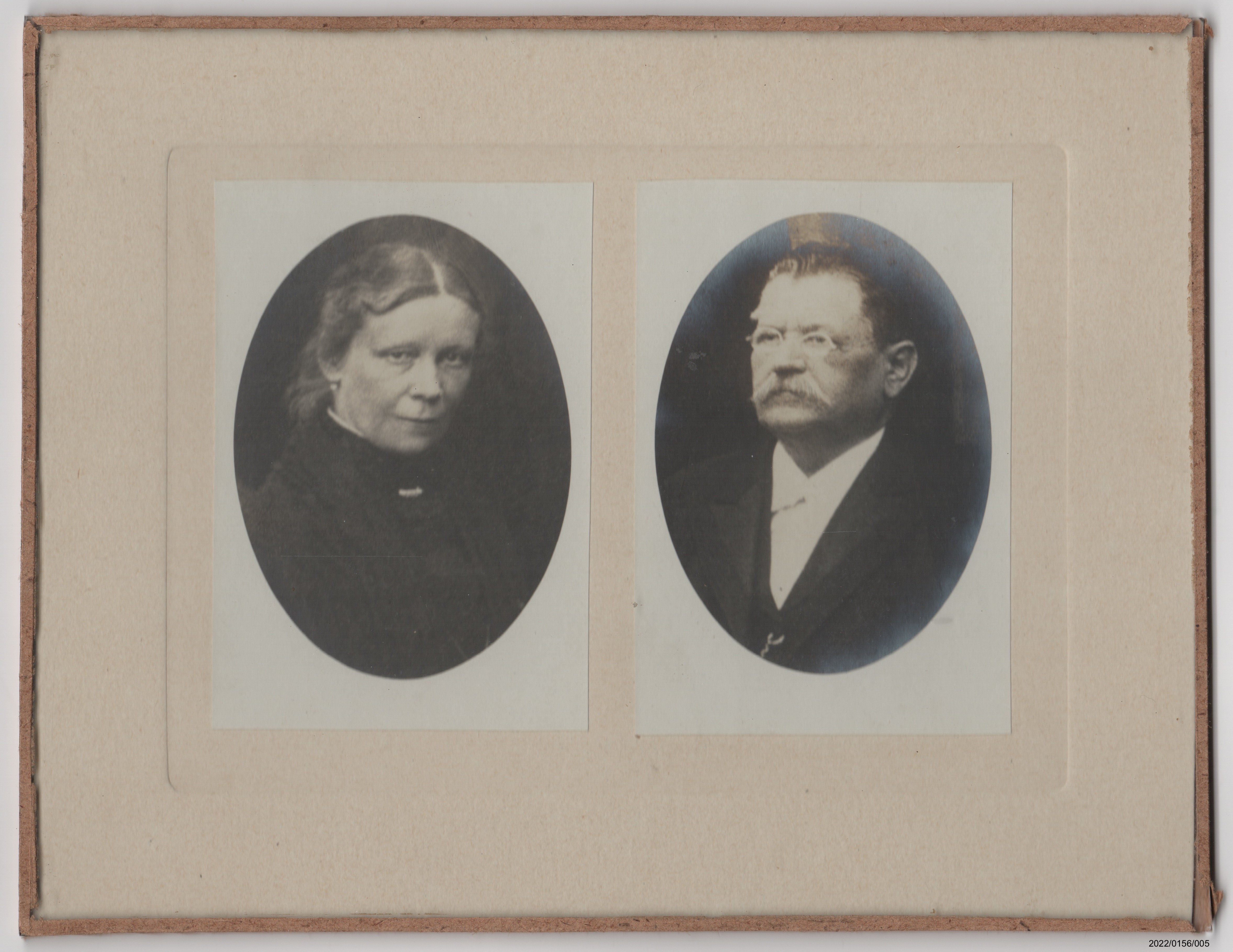 Fotografie Marie und Hugo Bischoff um 1915 (Museumsgesellschaft Bad Dürkheim e. V. CC BY-NC-SA)