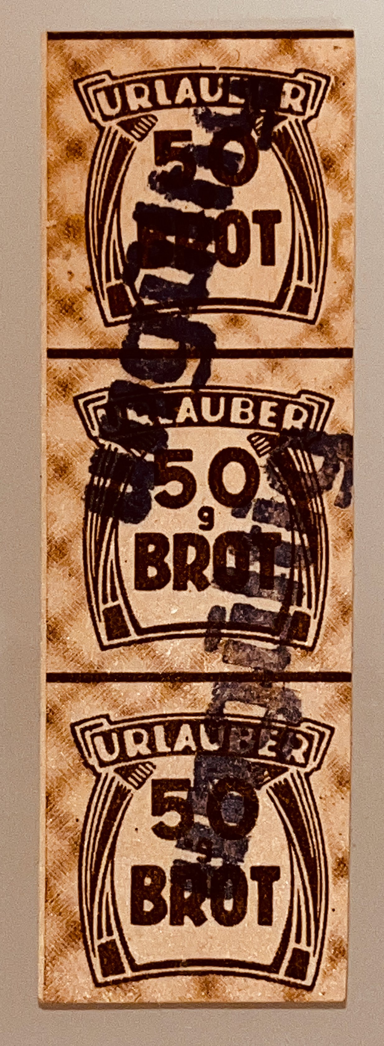 Urlauber-Lebensmittelmarken für 50g Brot (Museumsgesellschaft Bad Dürkheim e. V. CC BY-NC-SA)
