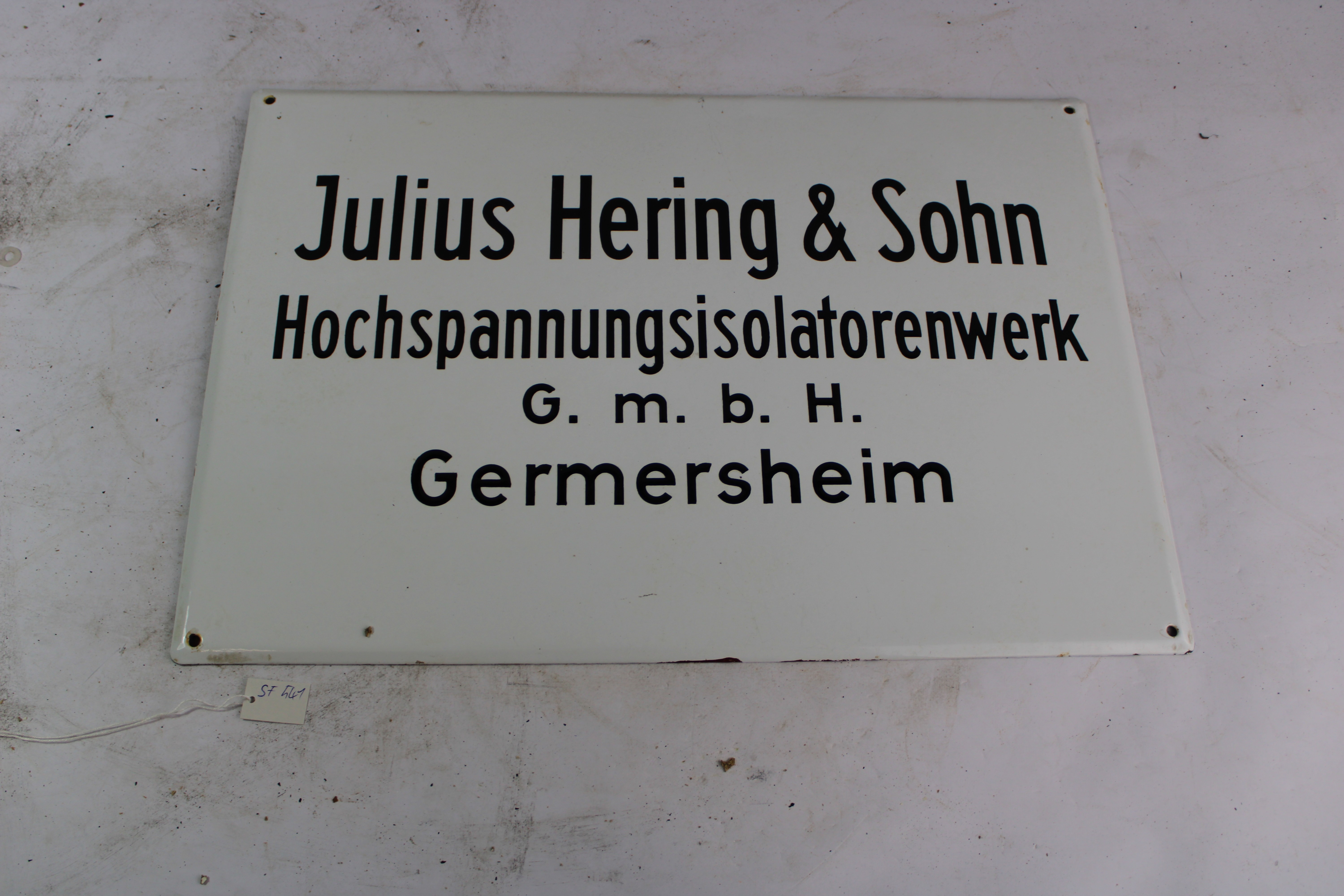 Emailleschild "Julius Hering & Sohn" (Stadt- und Festungsmuseum Germersheim CC BY-NC-SA)