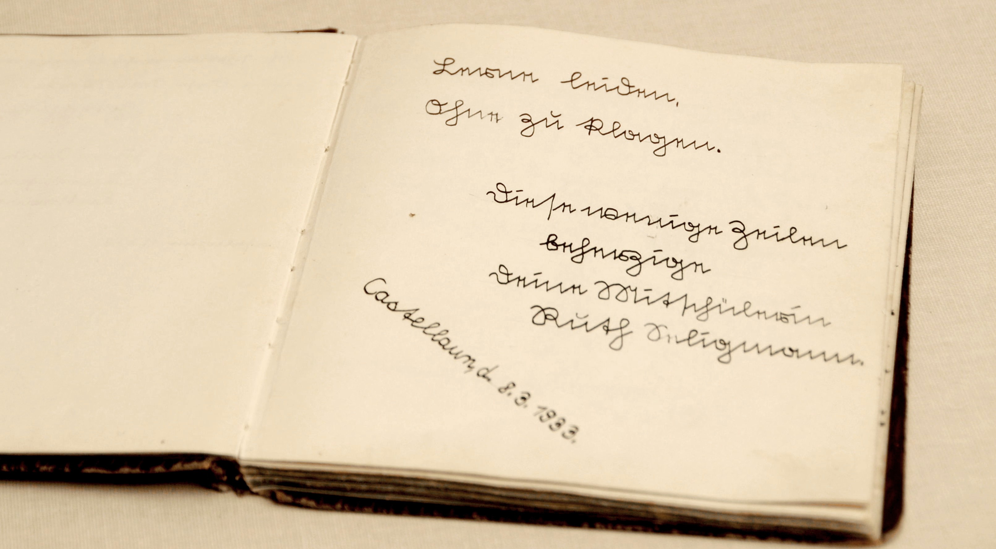 Poesiealbum aus den 1930er Jahren (Förderkreis Synagoge Laufersweiler e.V. CC BY-NC-SA)