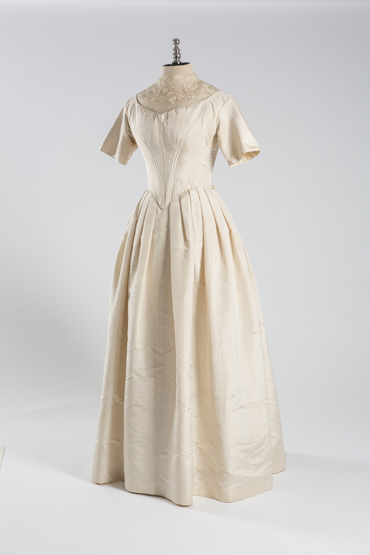 Hochzeitskleid von Serafine Jordan (Historisches Museum der Pfalz, Speyer CC BY)