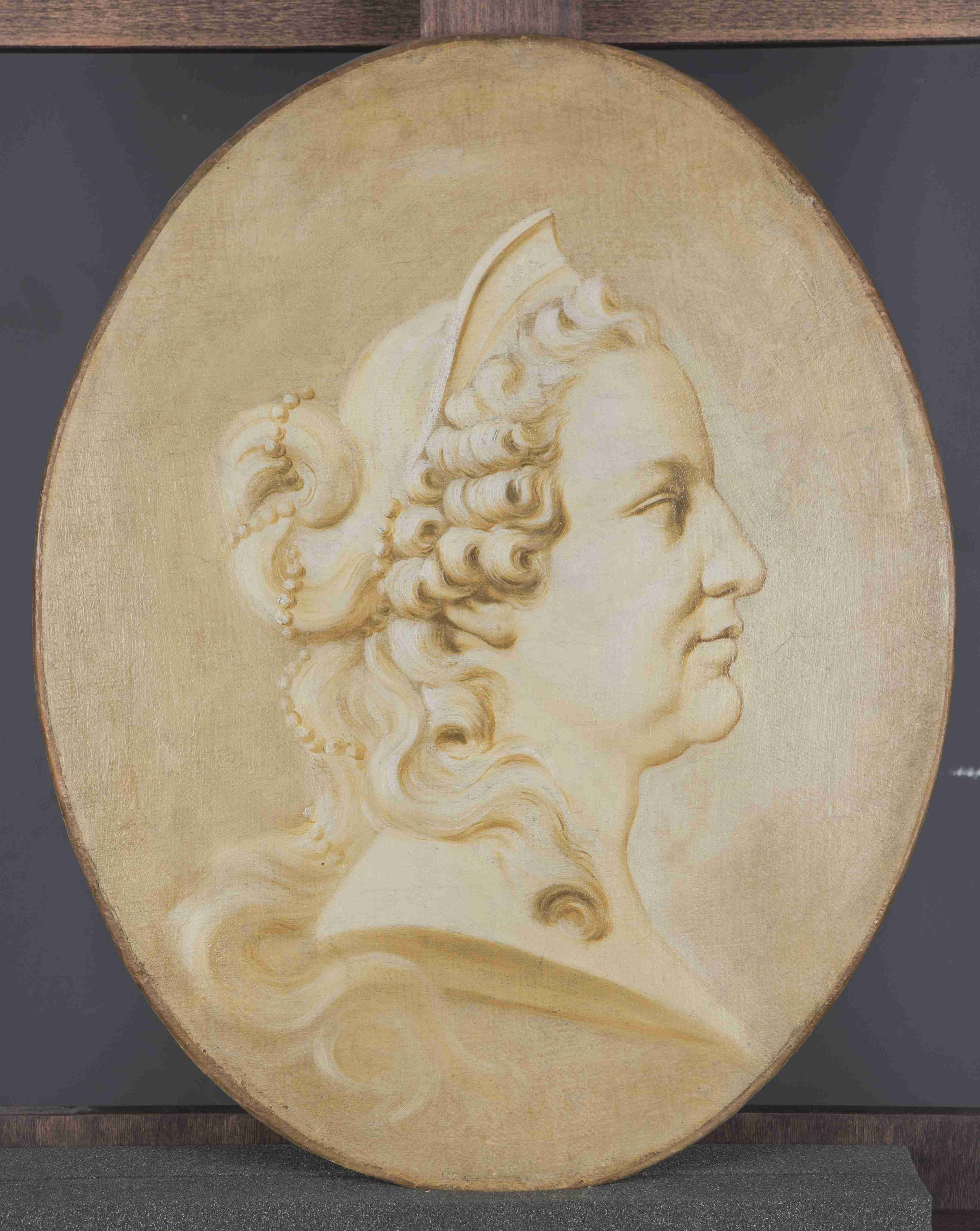 Kurfürstin Elisabeth Auguste von Pfalz-Sulzbach (1721-1794), Grisaillebildnis, Pendant zu BSTG_02911 (Historisches Museum der Pfalz, Speyer CC BY)