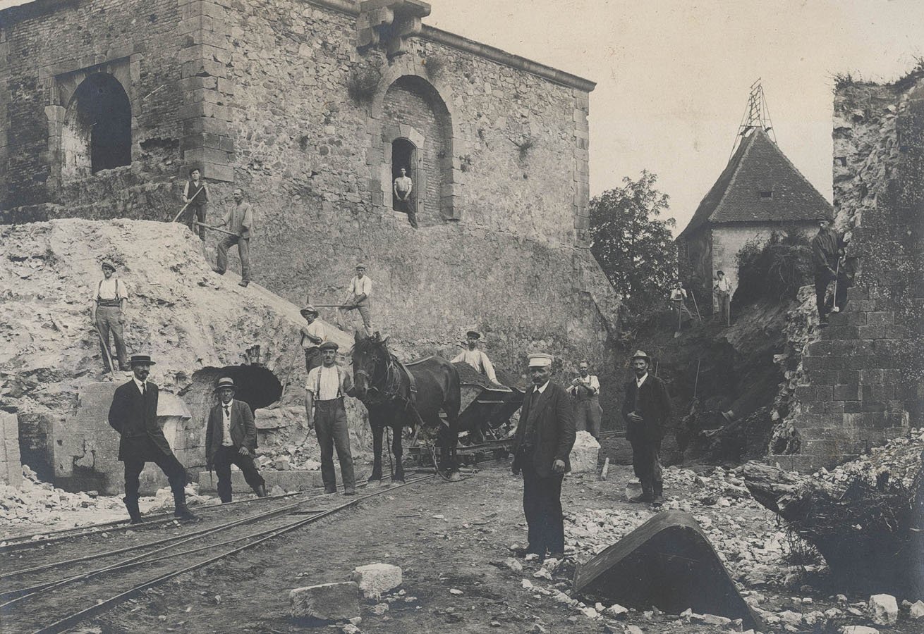 Arbeiter bei der Schleifung der Vaubanschen Festung in Landau (Historisches Museum der Pfalz, Speyer CC BY)