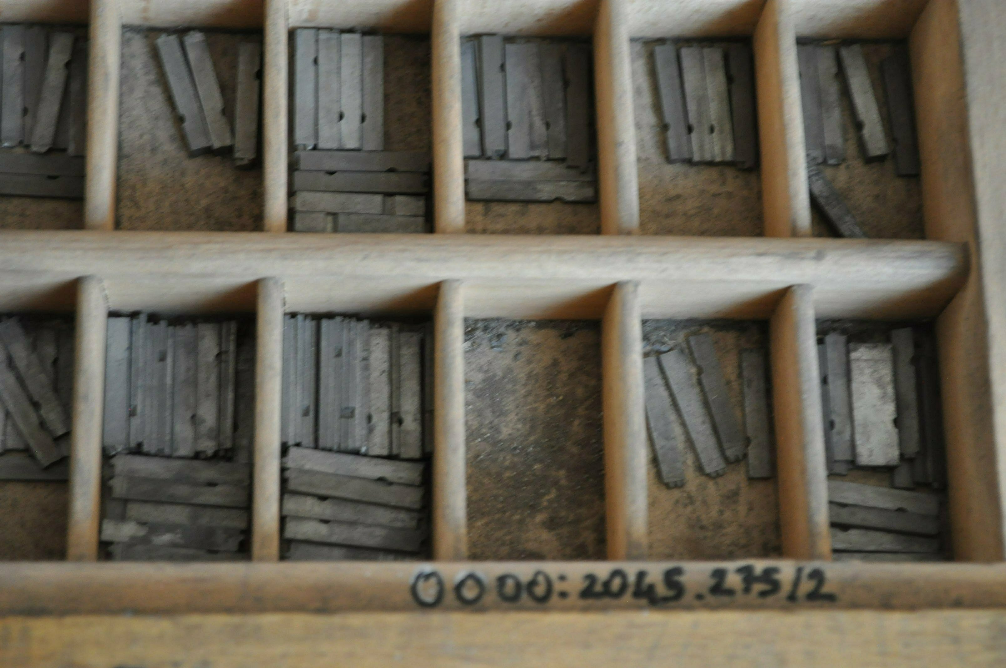 Setzkästen mit unbekannten Schriftarten (Rheinland-Pfälzisches Freilichtmuseum CC BY-NC-SA)