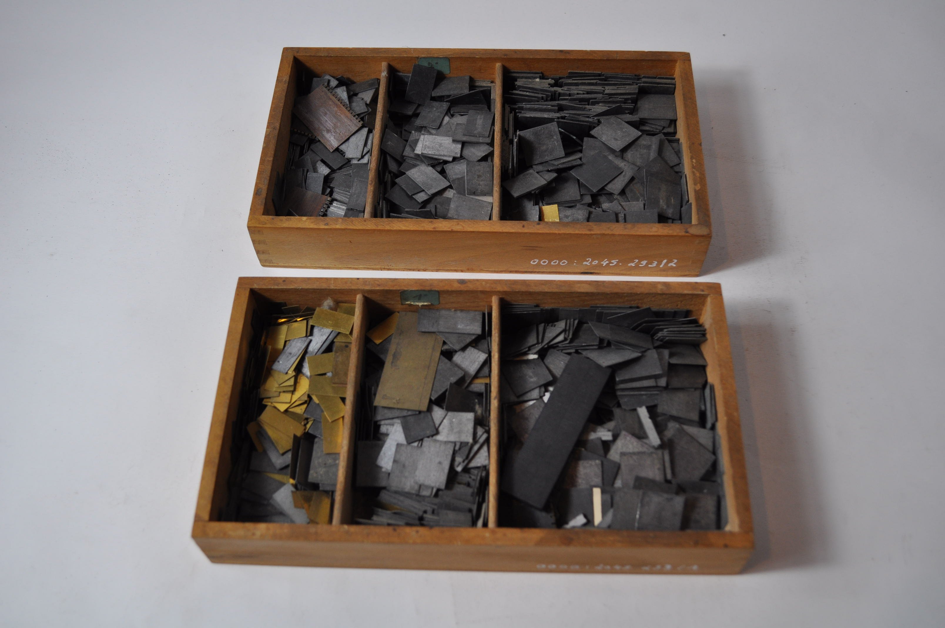 Holzkästchen mit Regletten, Ausschlußmaterial und Linien (Rheinland-Pfälzisches Freilichtmuseum CC BY-NC-SA)