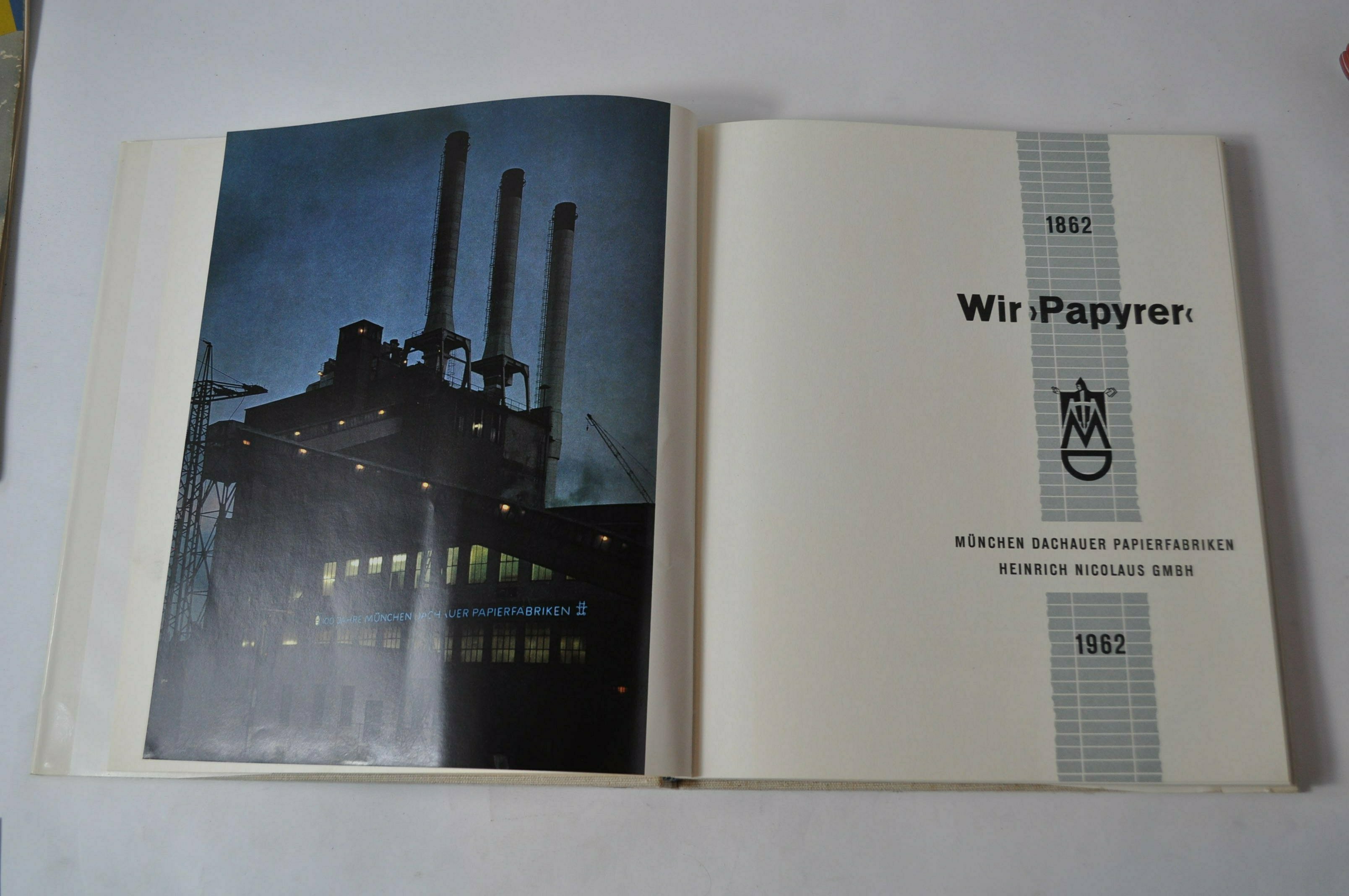 Buch Wir "Papyrer" 100 Jahre München Dachauer Papierfabrik (Rheinland-Pfälzisches Freilichtmuseum CC BY-NC-SA)