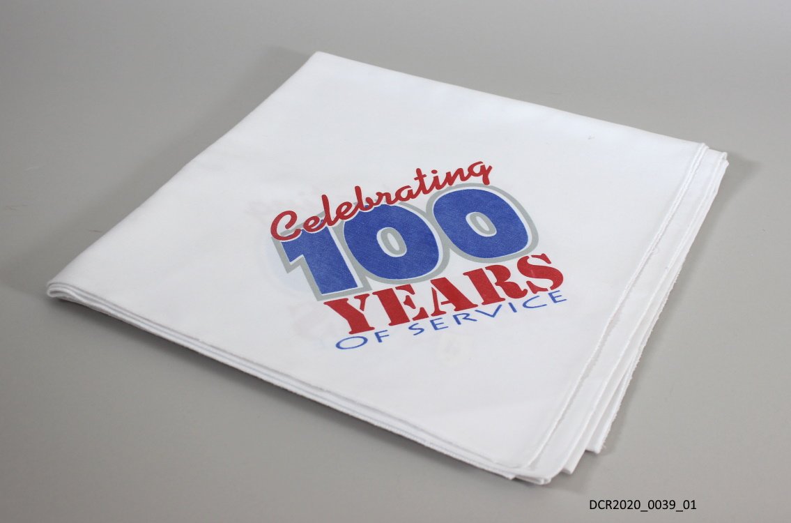 Tischdecke, Celebrating 100 Years of Service ("dc-r" docu center ramstein CC BY-NC-SA)