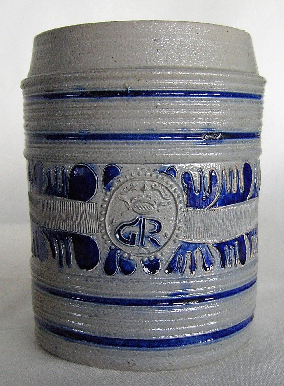 Humpen - Walzenkrug- Zylindergefäß (Keramikmuseum Westerwald CC BY-NC-SA)