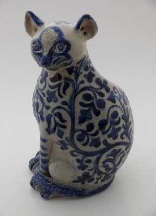 Katze, sitzend (Keramikmuseum Westerwald CC BY-NC-SA)